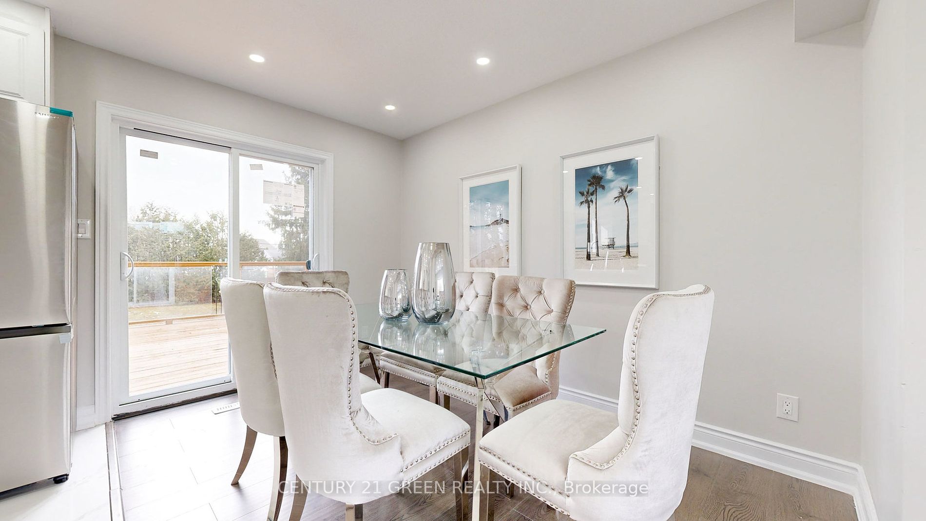 1813 Rossland Road E, #Main