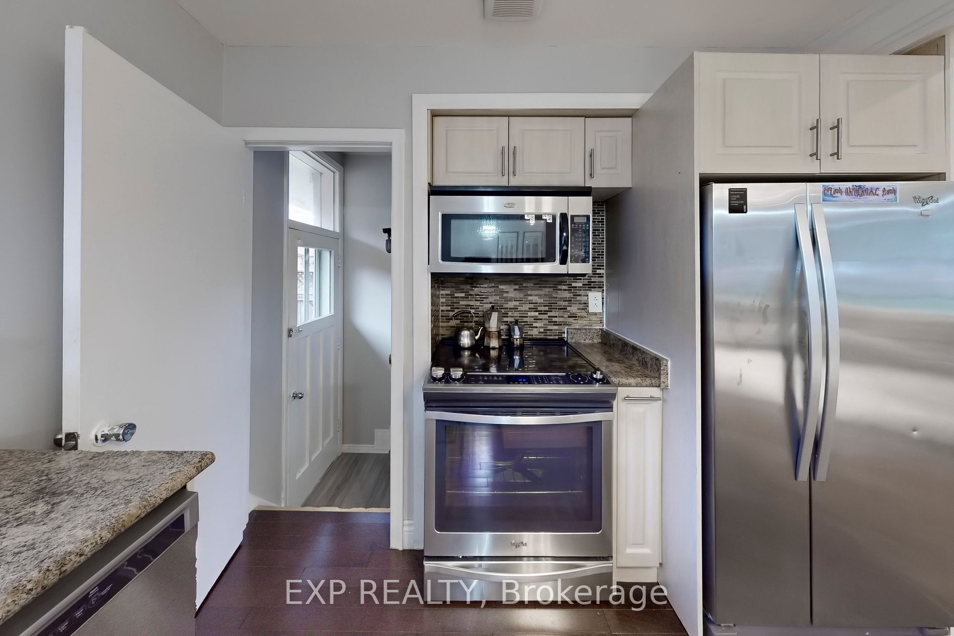 15 Woodgarden Cres