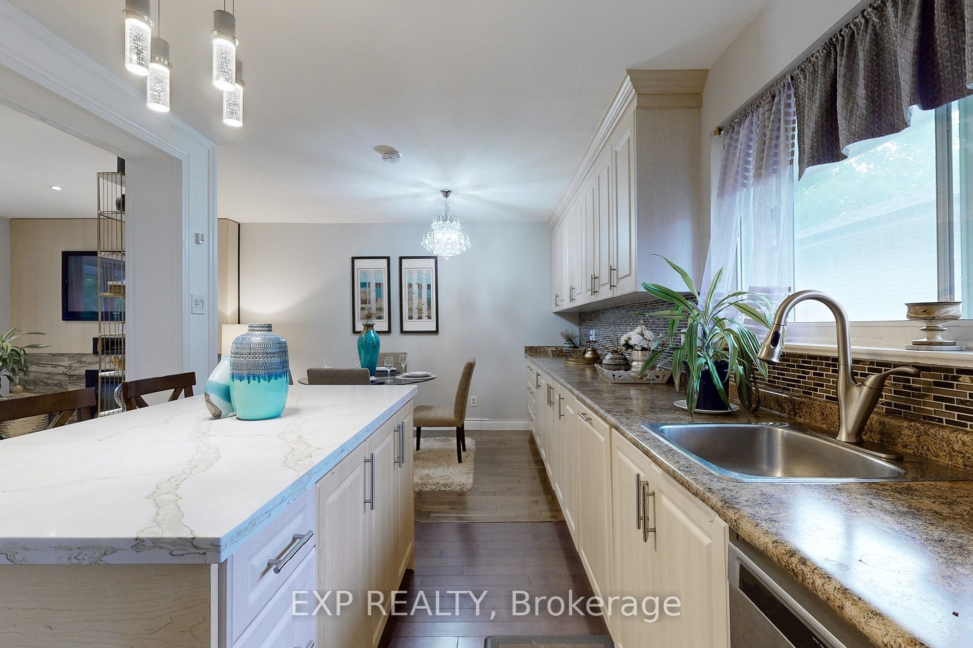 15 Woodgarden Cres