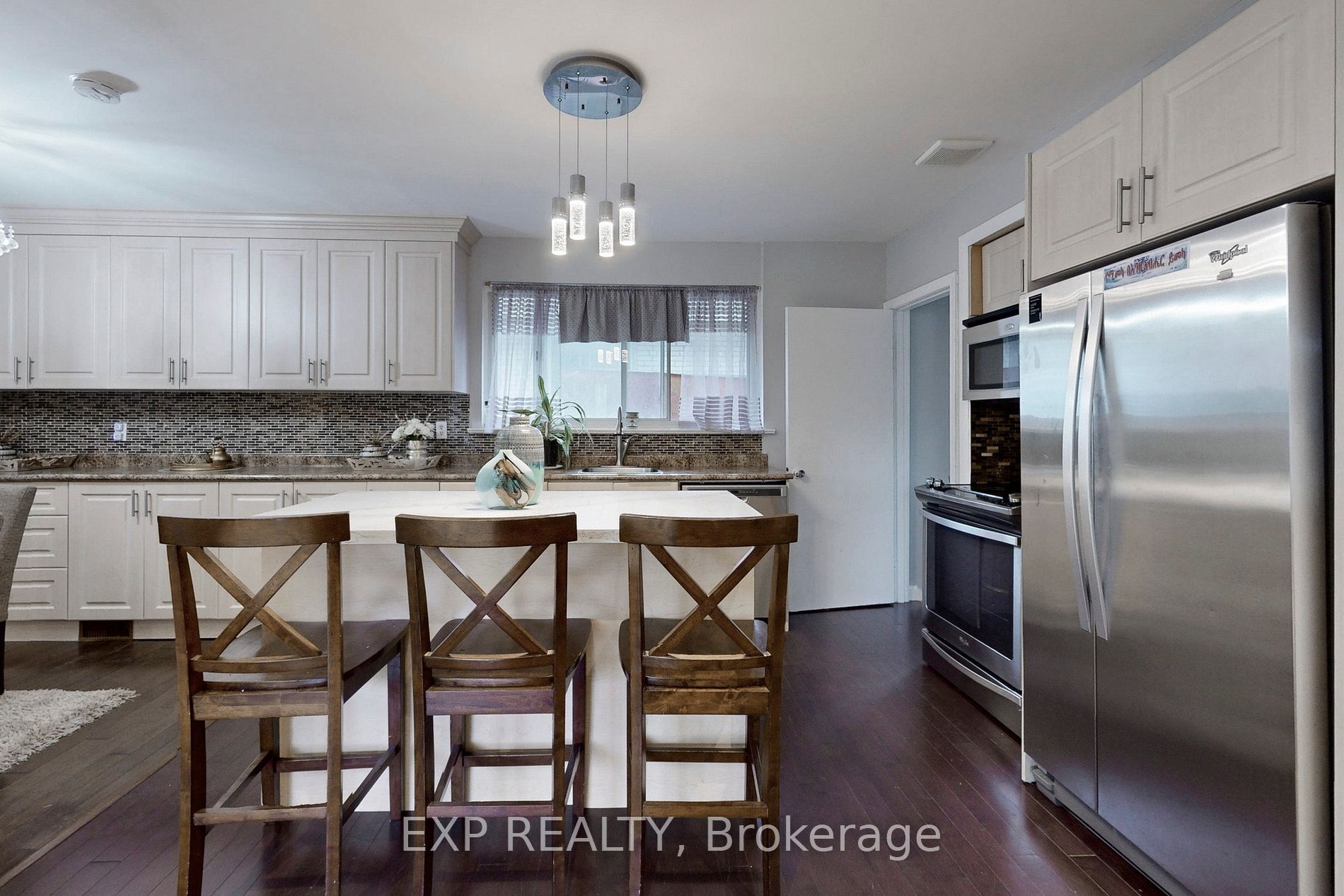 15 Woodgarden Cres