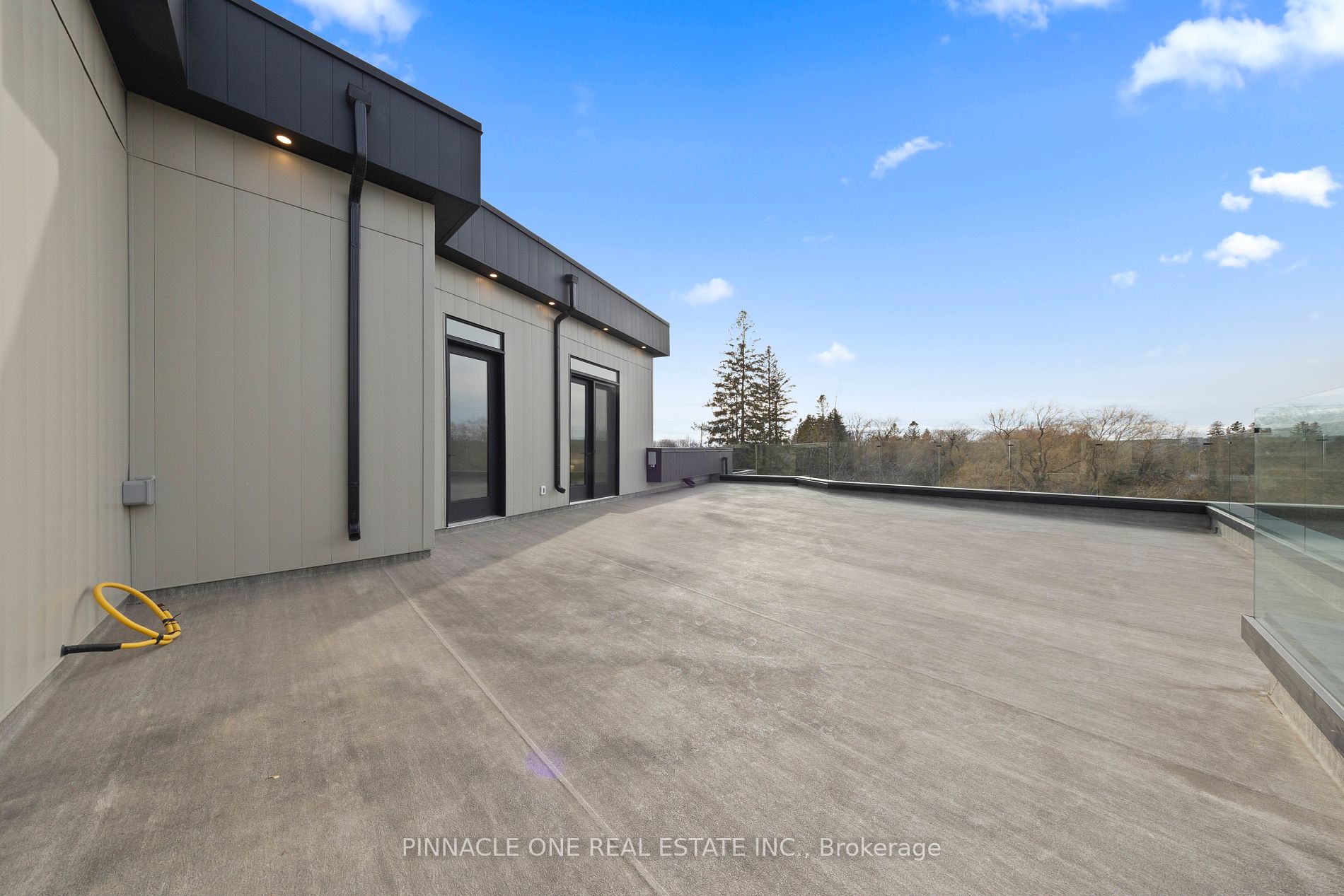 12 Tidmarsh Lane
