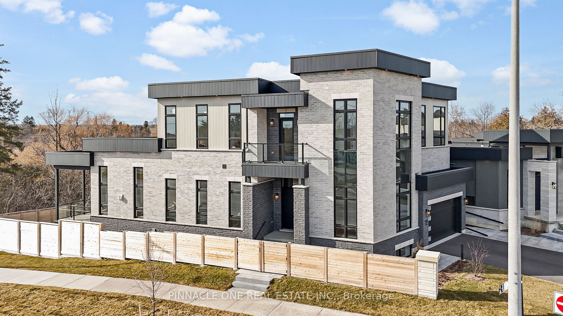 12 Tidmarsh Lane