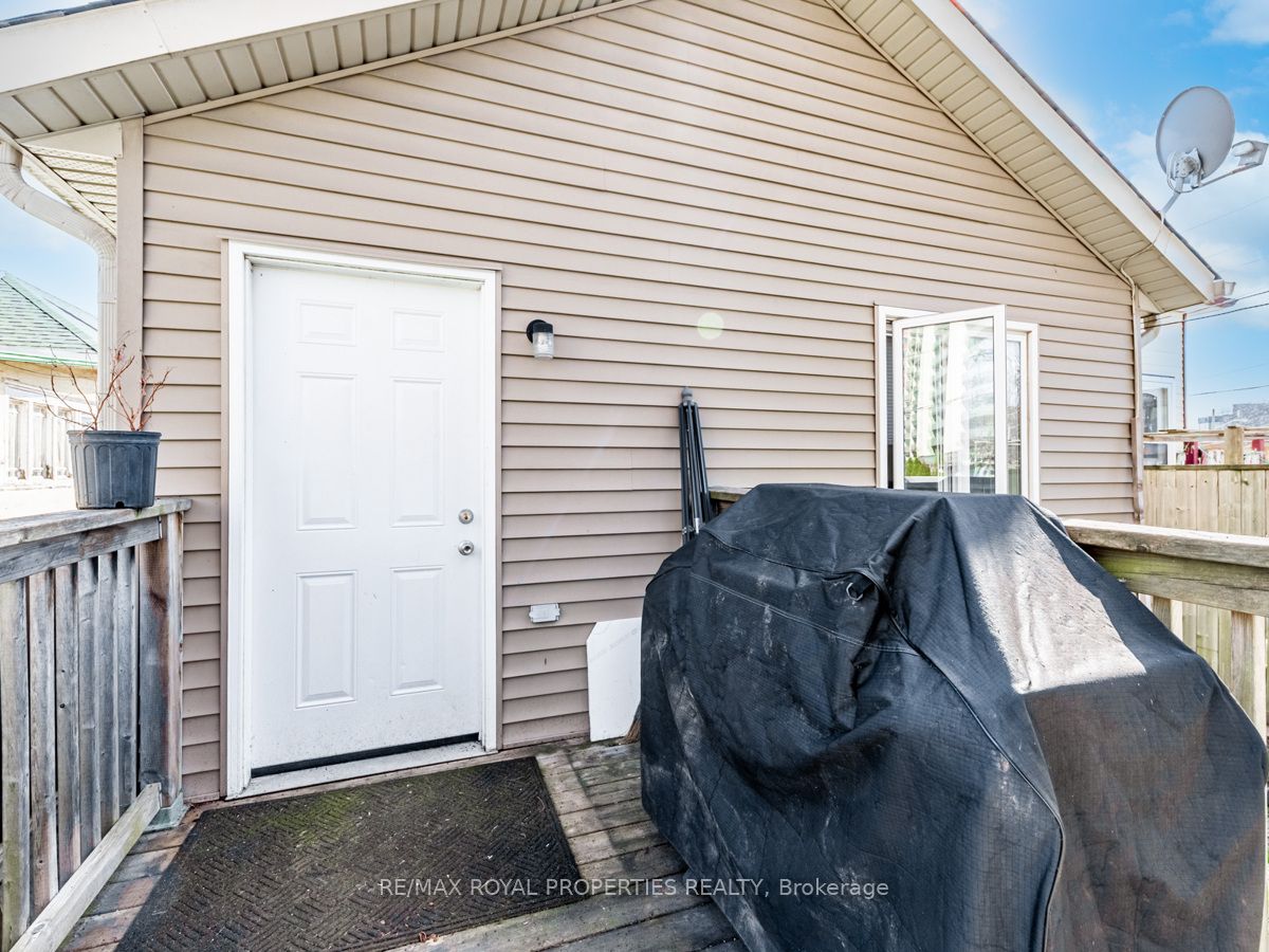 32 St Dunstan Drive