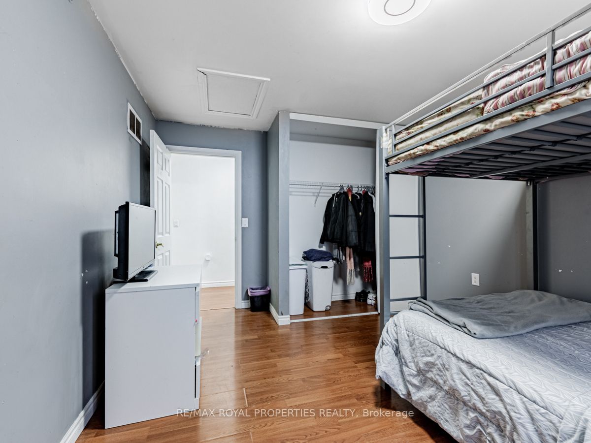 32 St Dunstan Drive