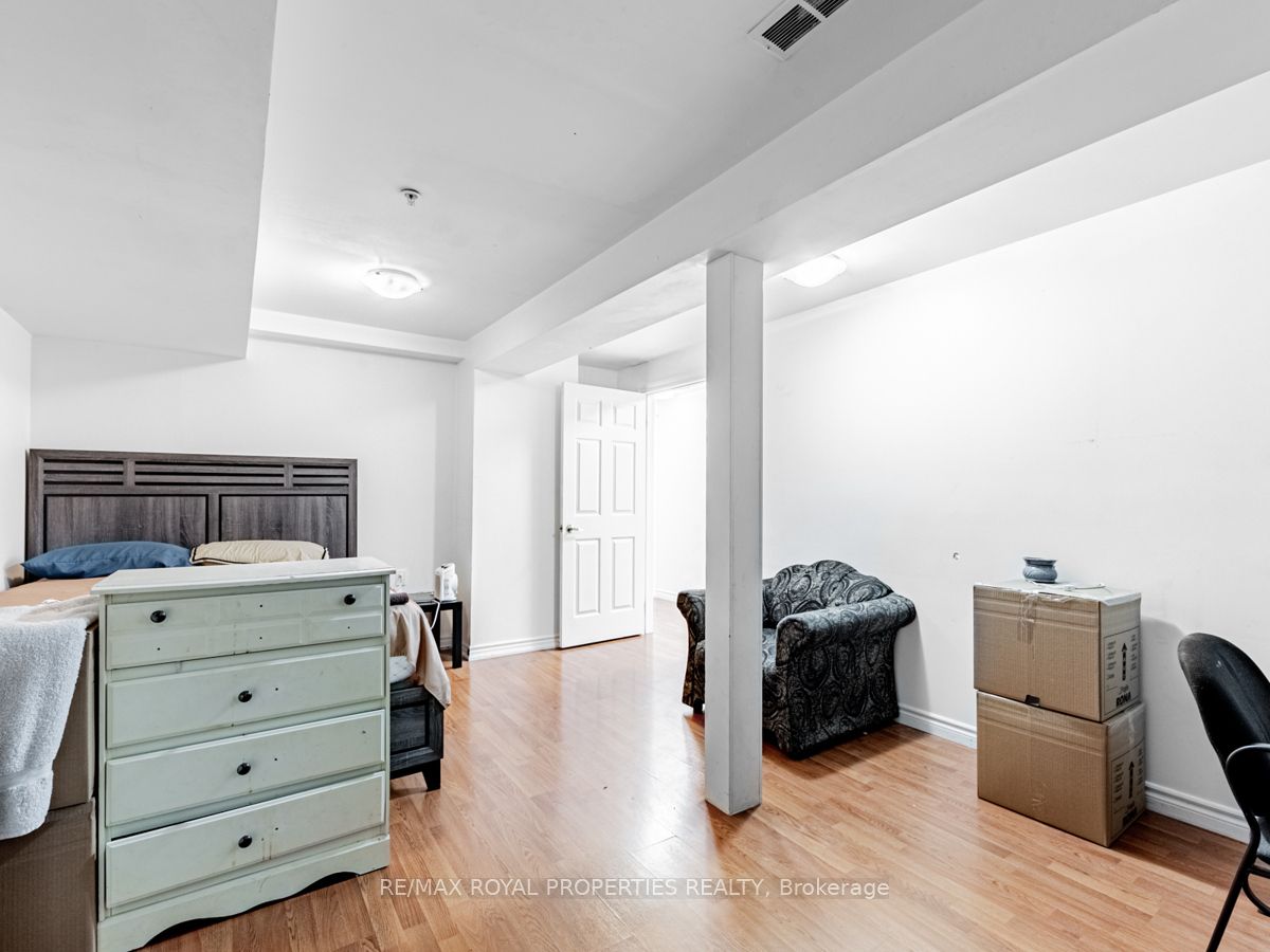 32 St Dunstan Drive