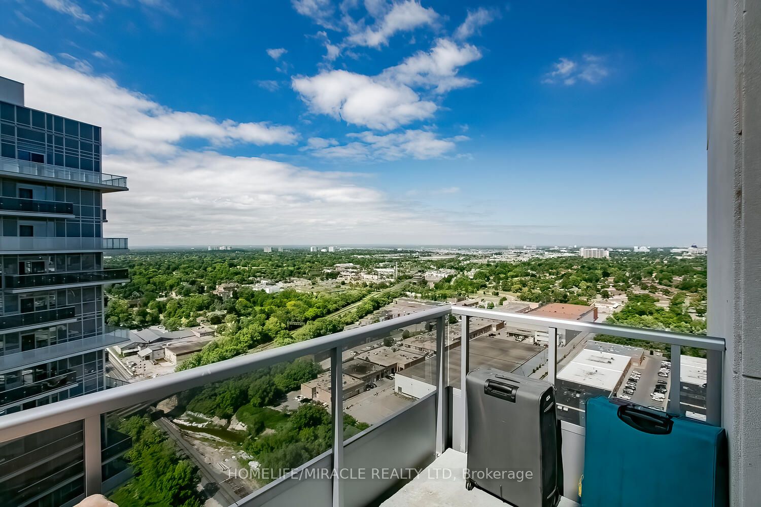 181 Village Green Square, #Ph20