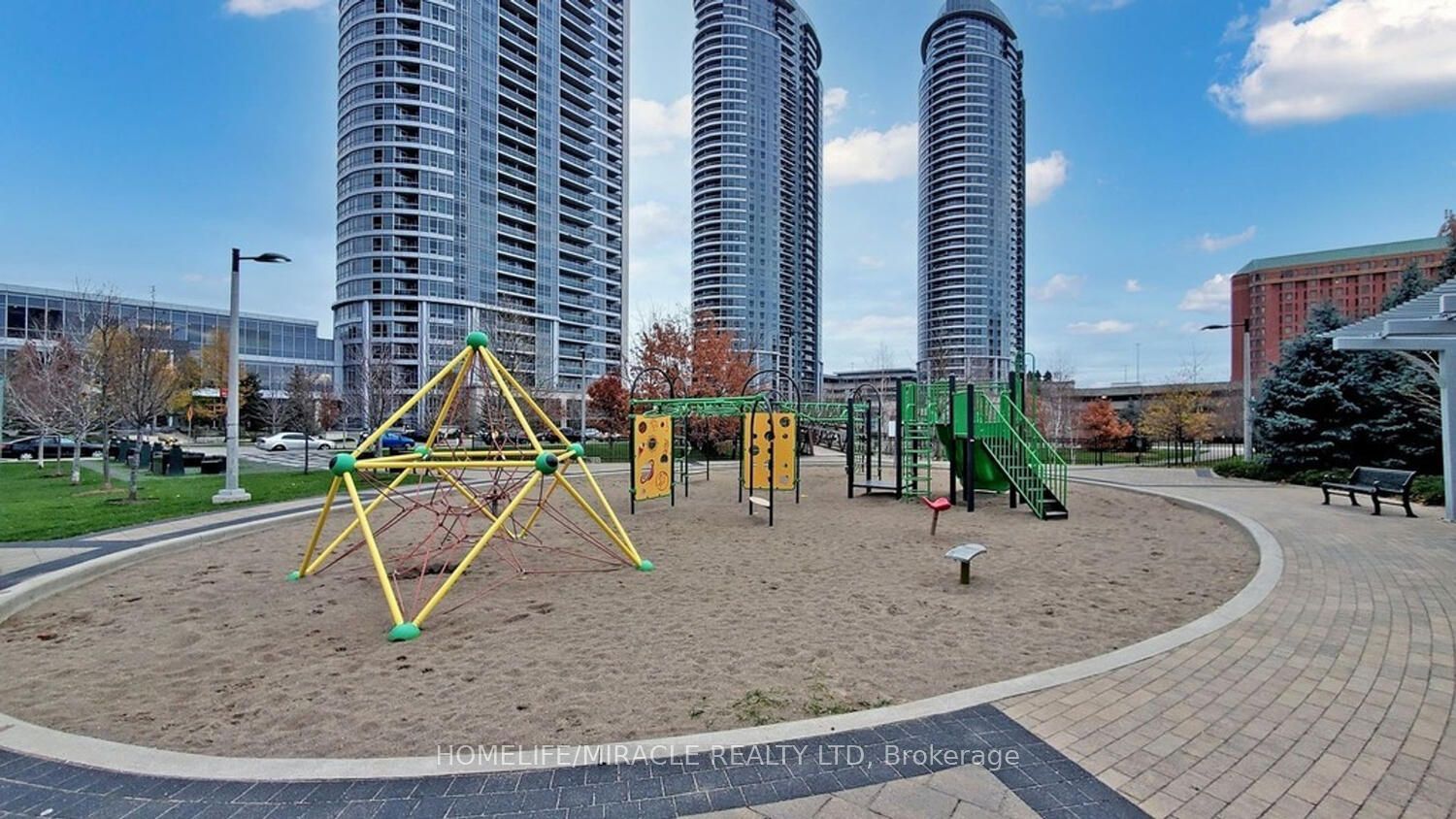 181 Village Green Square, #Ph20