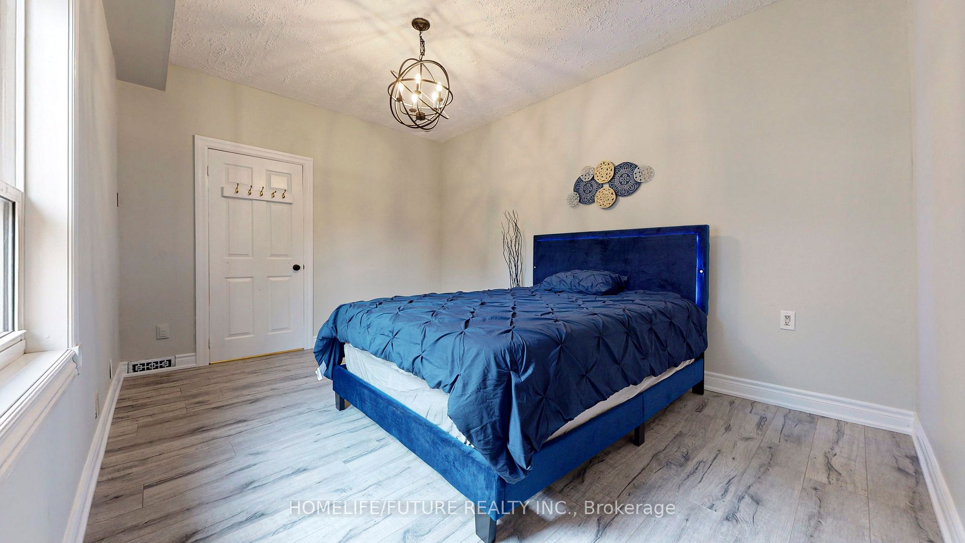 1 Hartsfield Dr