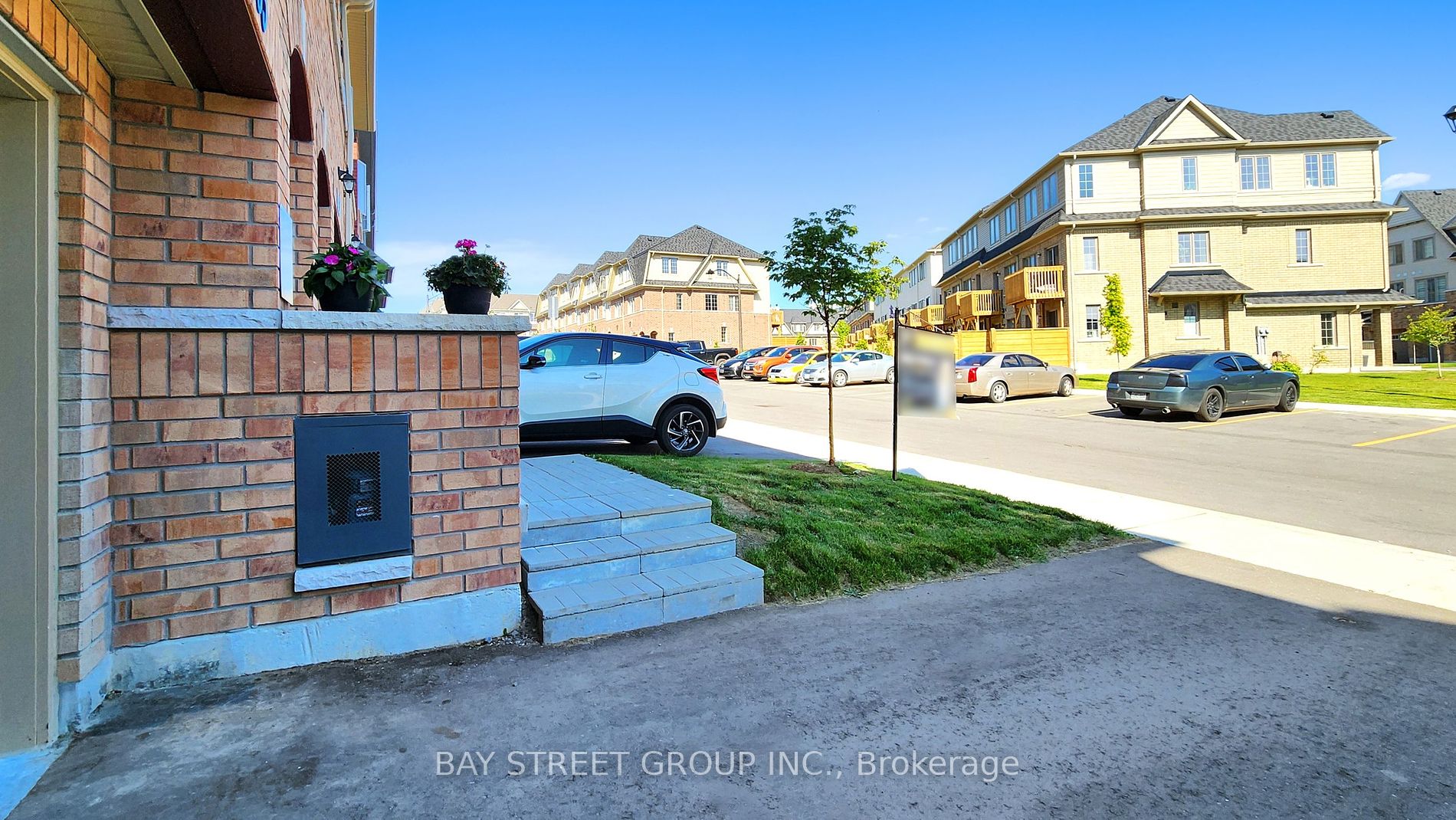2695 Magdalen Path