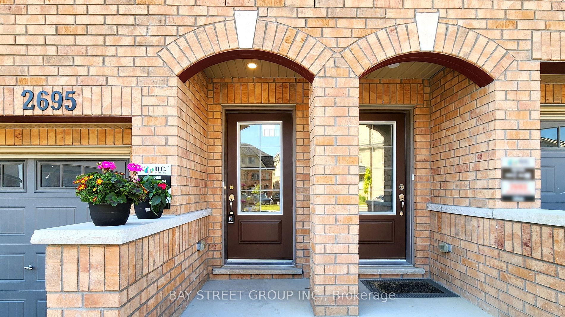 2695 Magdalen Path