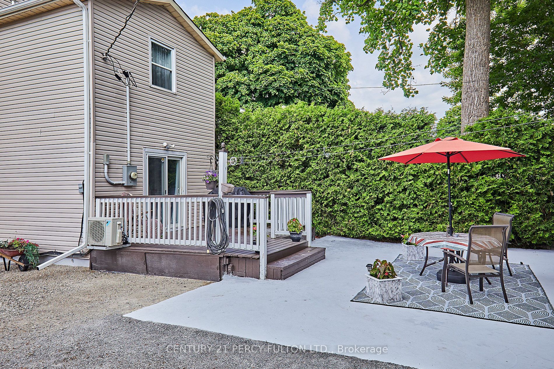 45 Tudor Ave