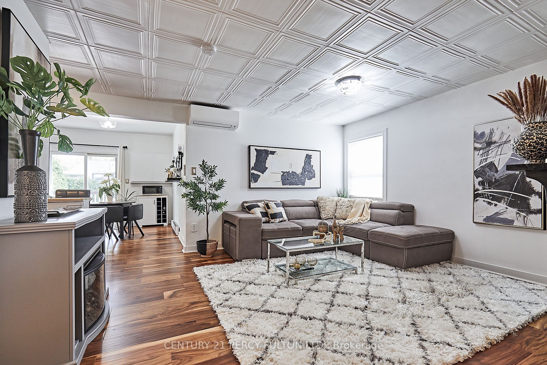 45 Tudor Ave