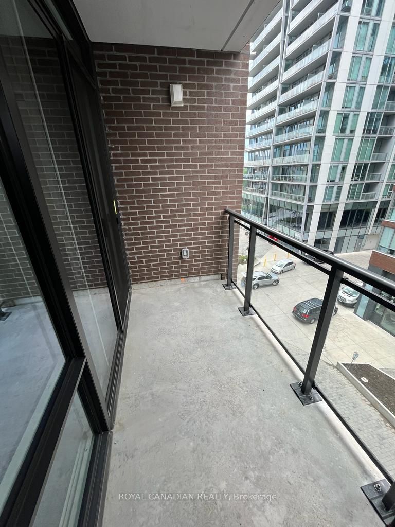 45 Baseball Pl, #403
