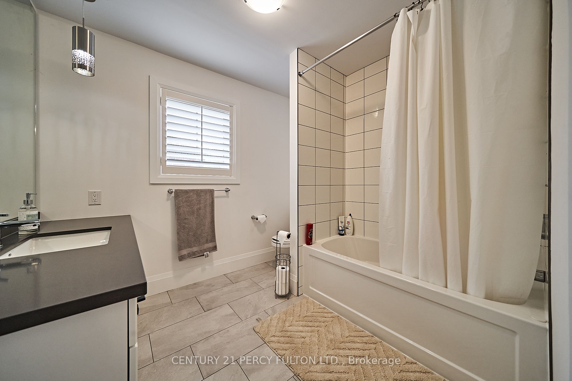 43 Harry Lee Crescent