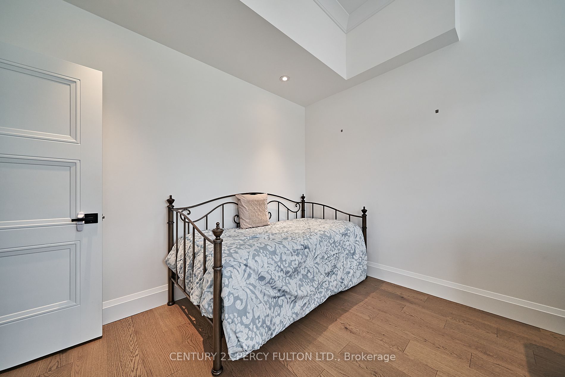 43 Harry Lee Crescent