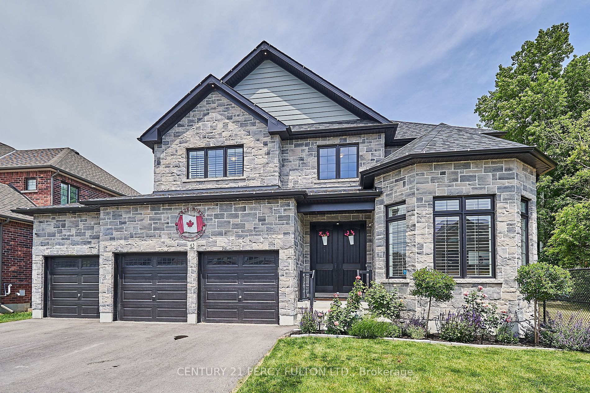 43 Harry Lee Crescent