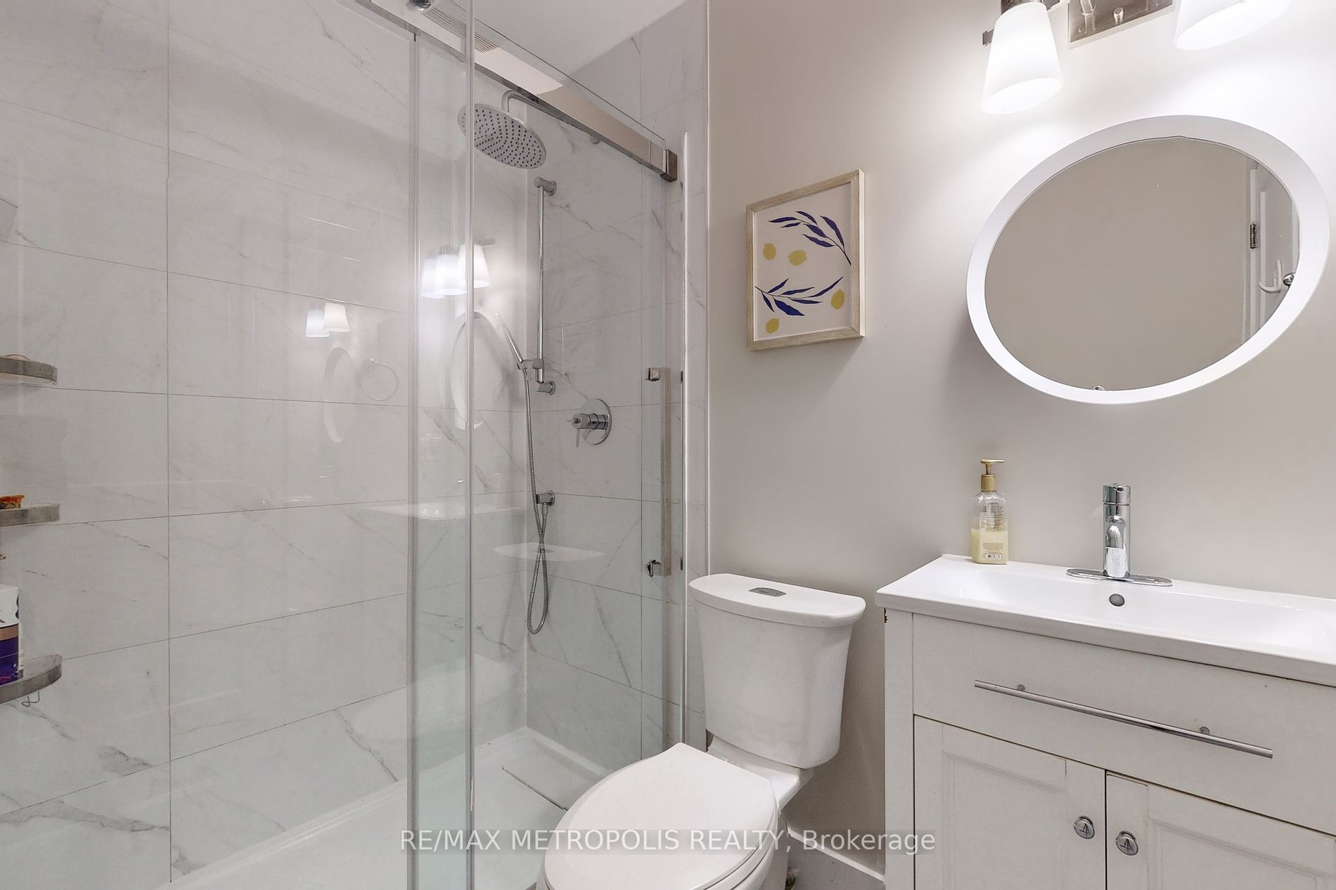 119 Deanscroft Sq