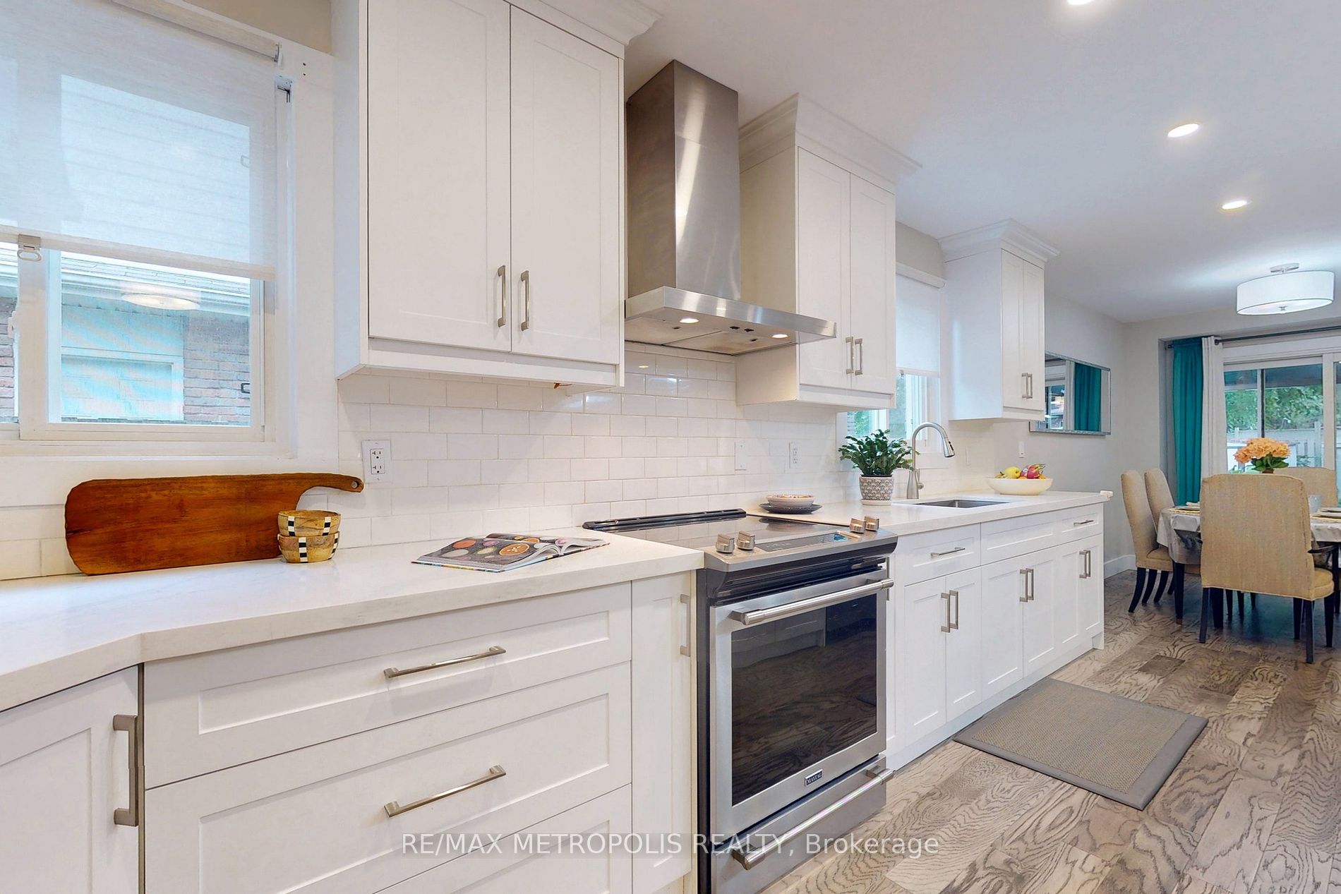 119 Deanscroft Sq