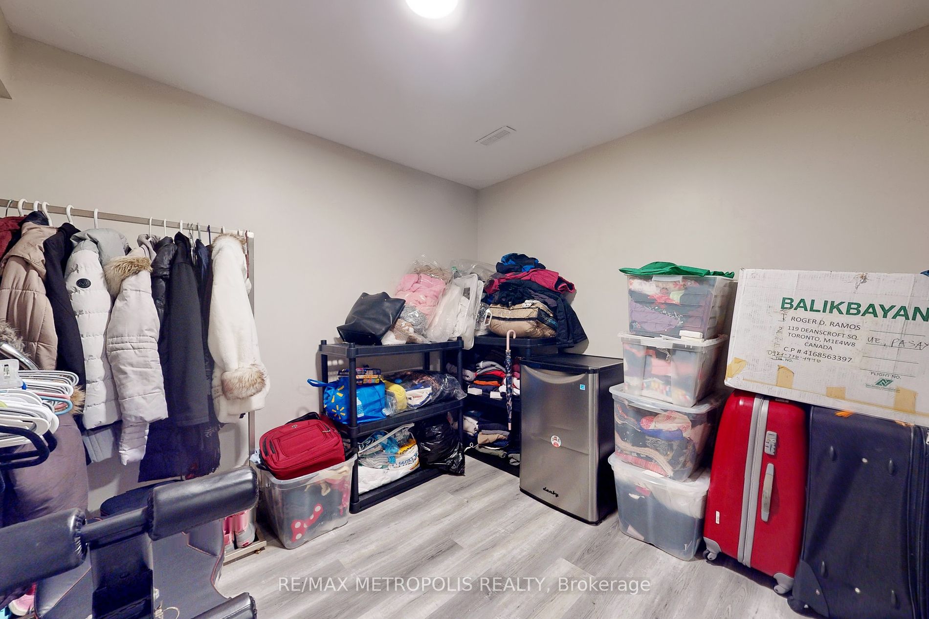 119 Deanscroft Sq