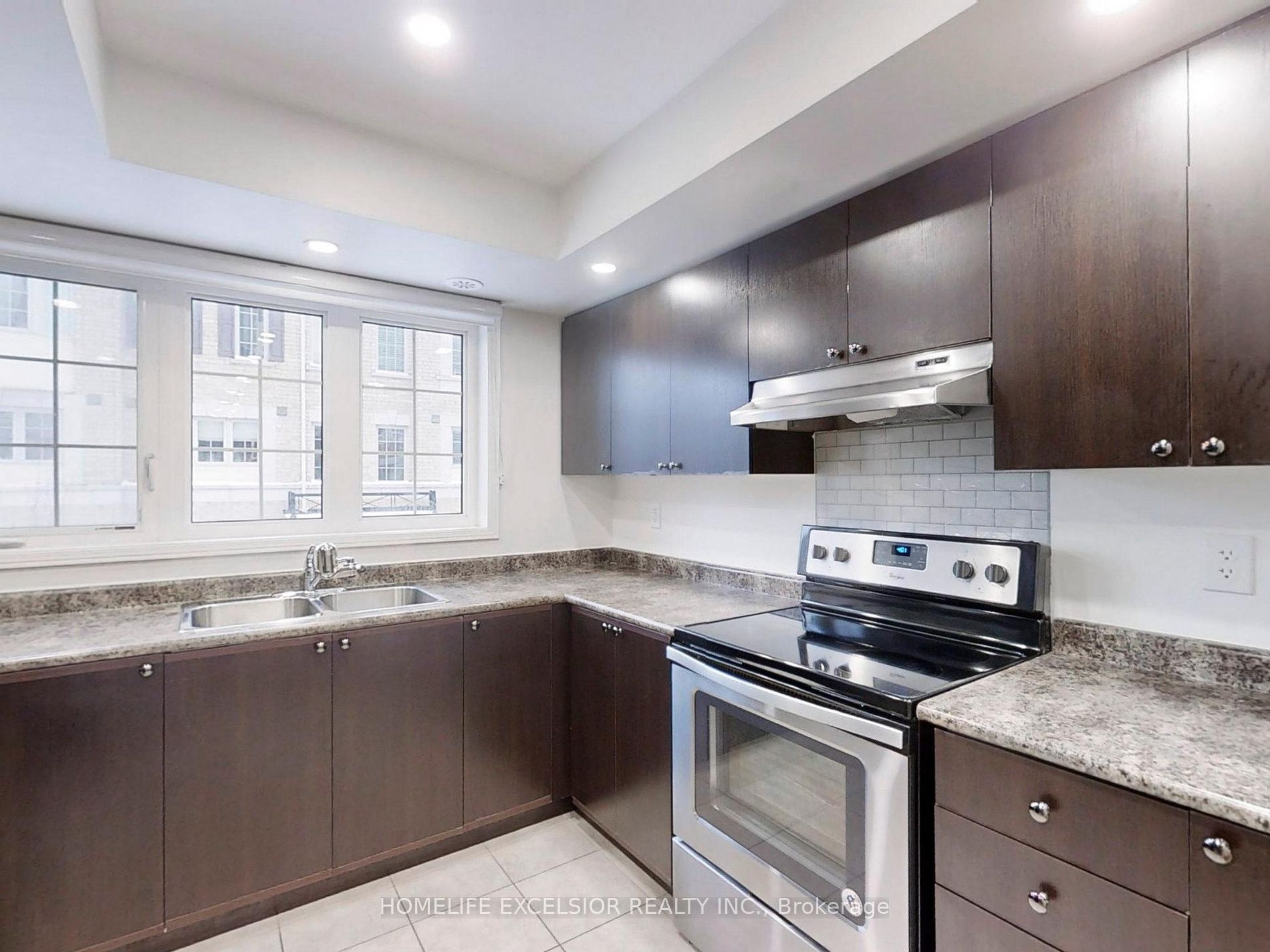 38 Glenstal Path #271