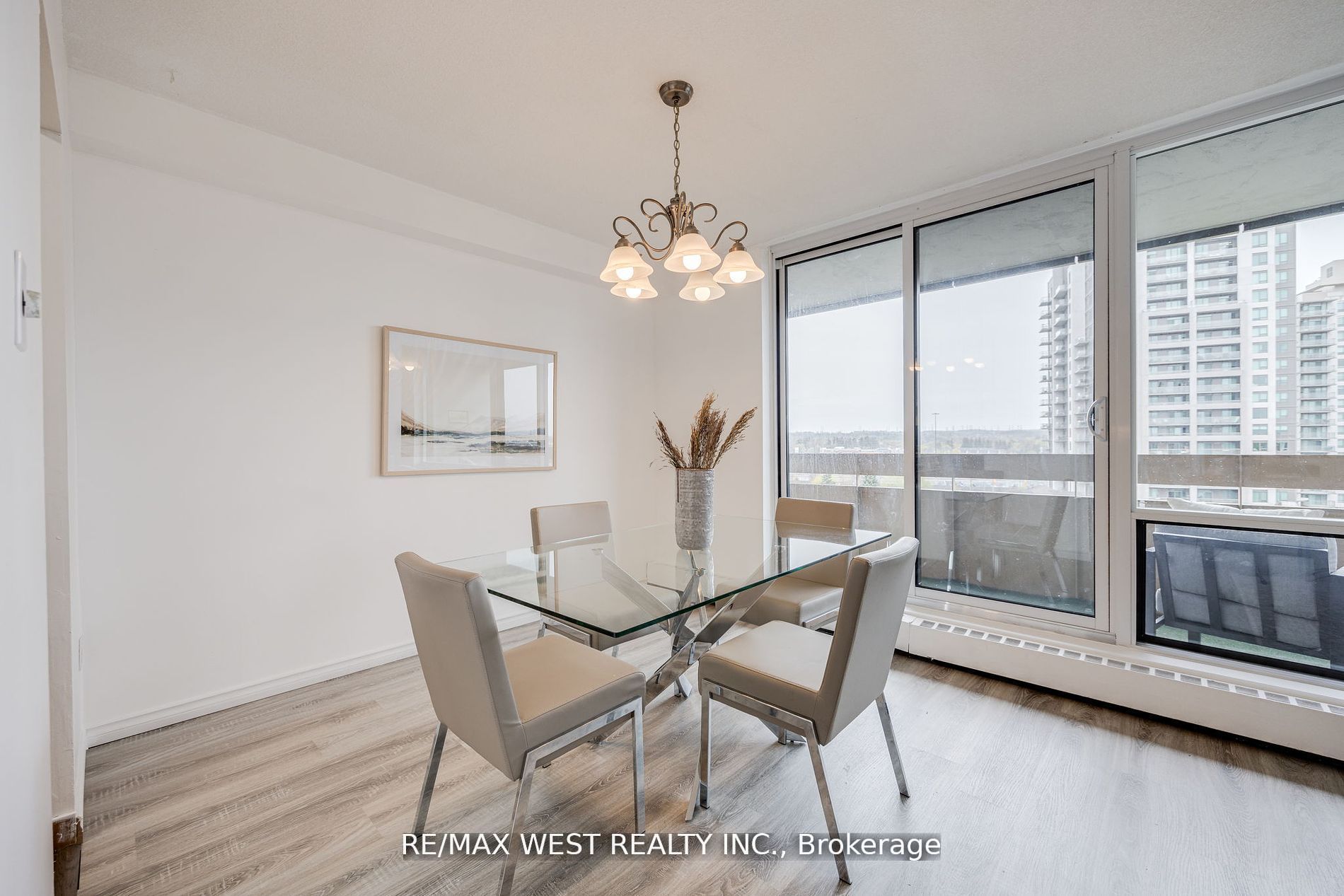 1210 Radom Street, #910