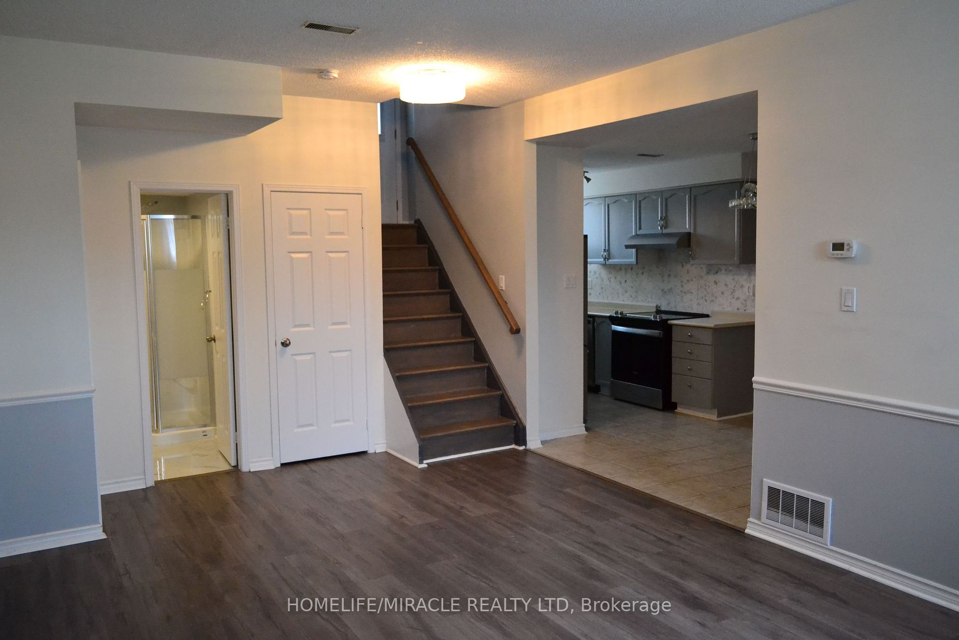 11 Fenwick Avenue
