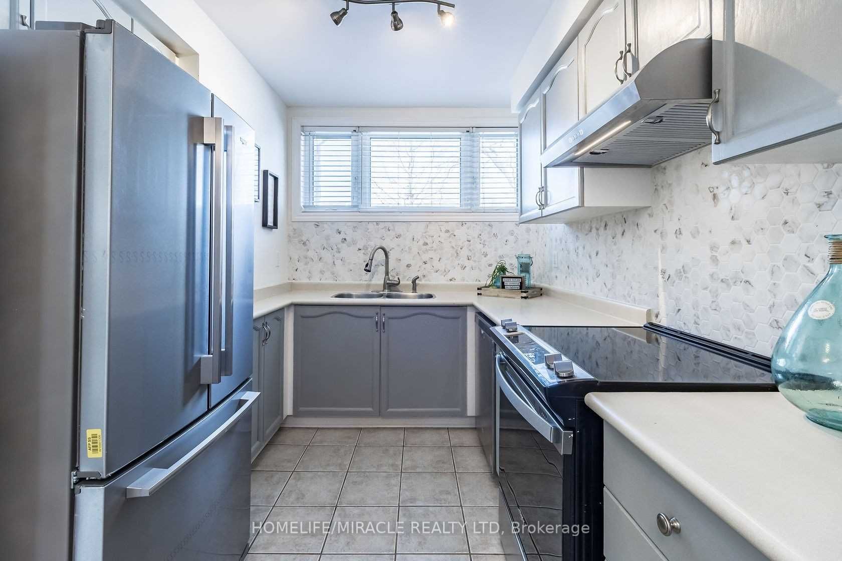11 Fenwick Avenue