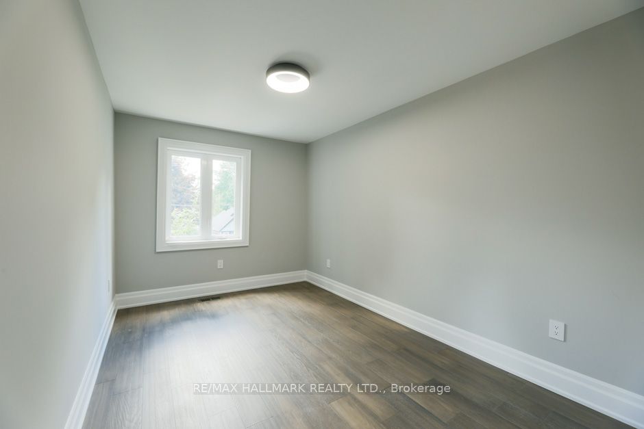 281 Warden Avenue