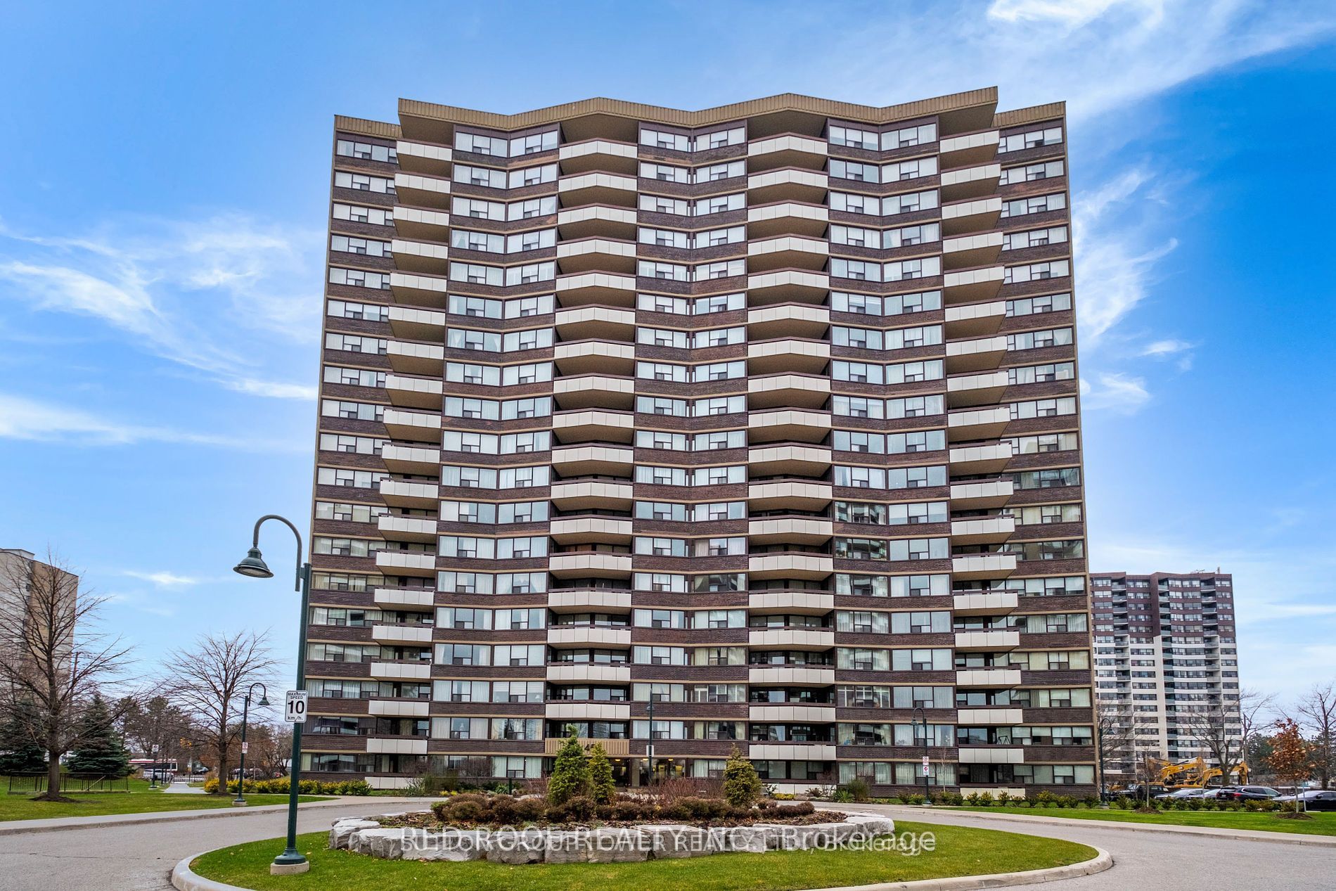 45 Huntingdale Blvd, #604