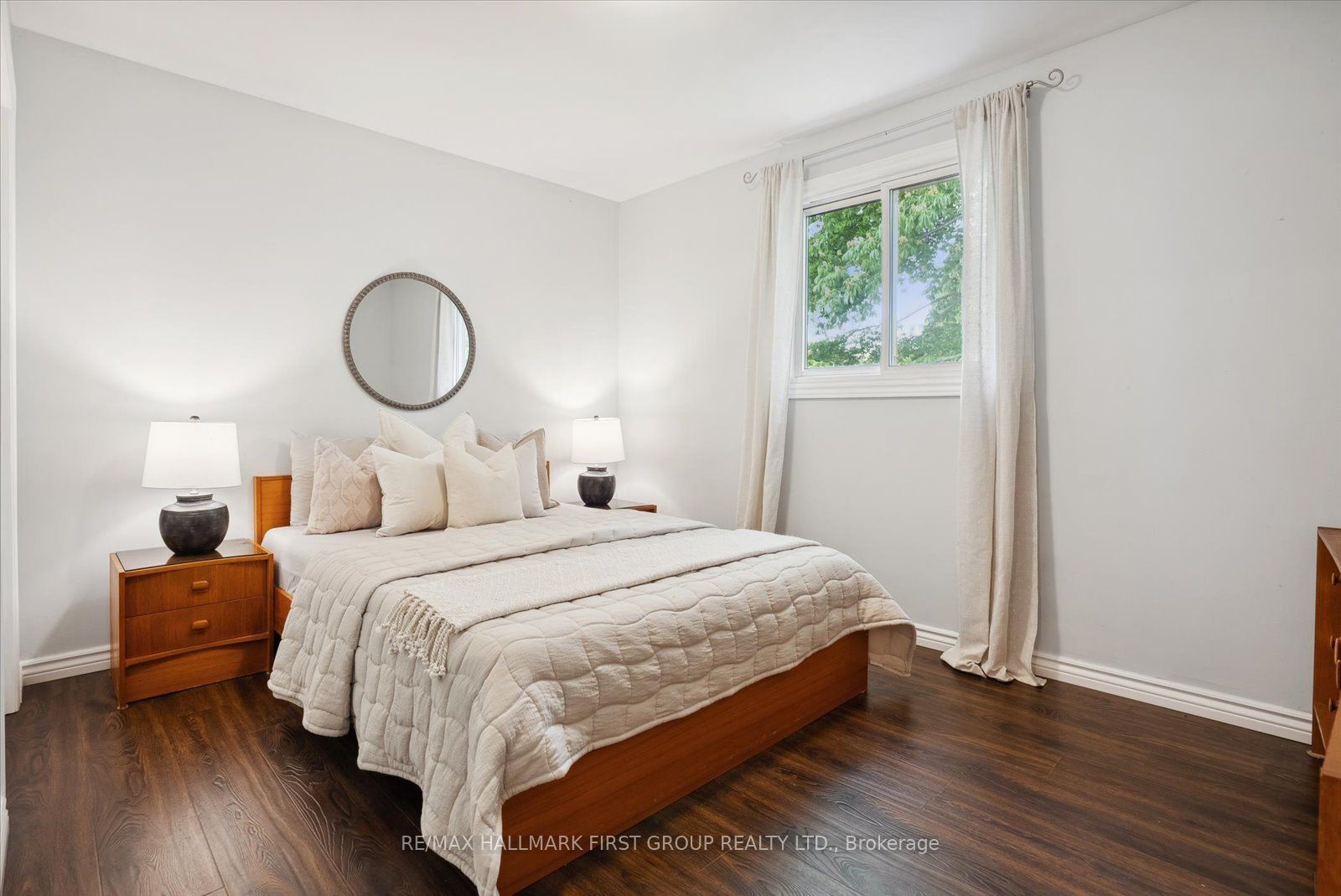 1283 Old Orchard Avenue