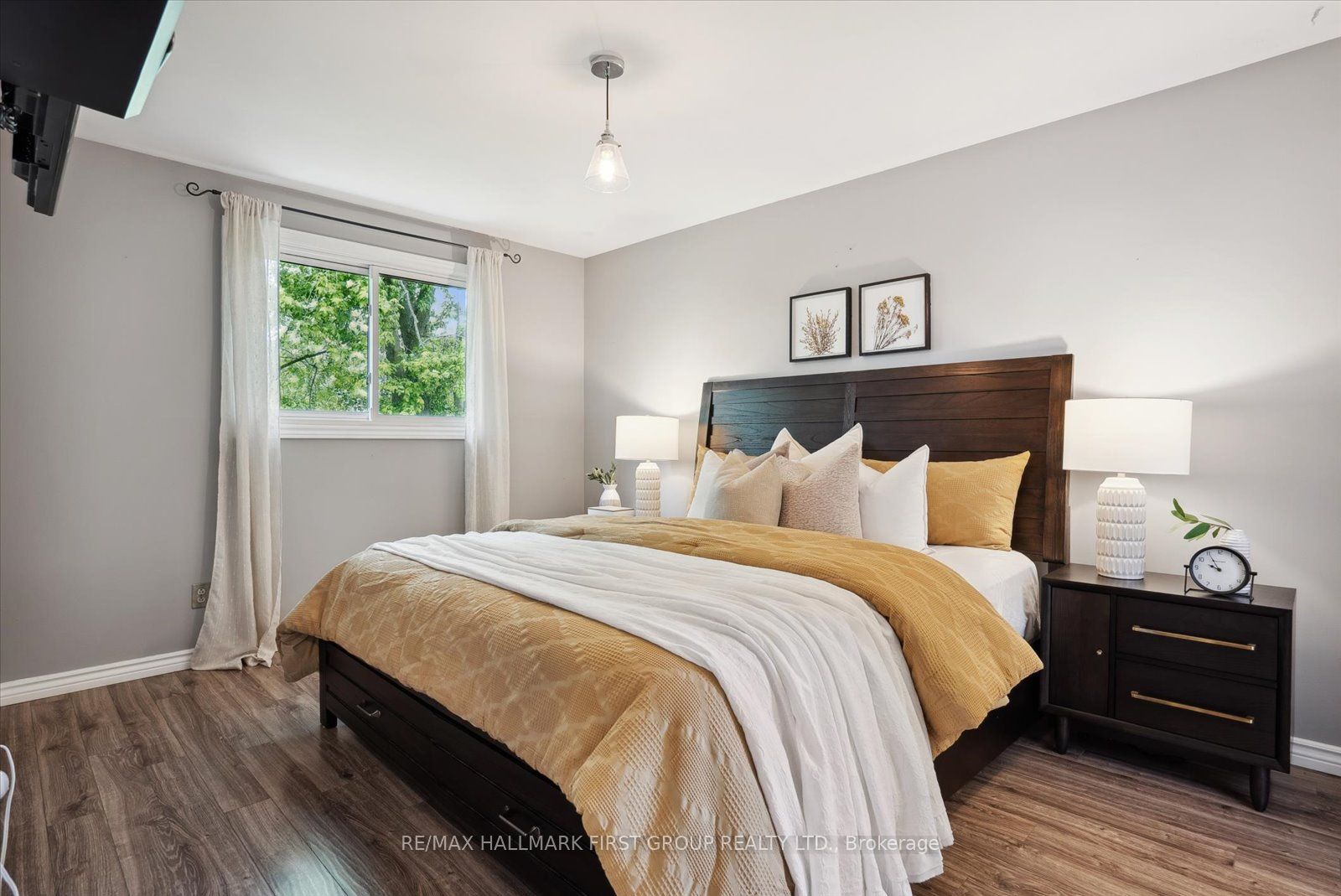 1283 Old Orchard Avenue