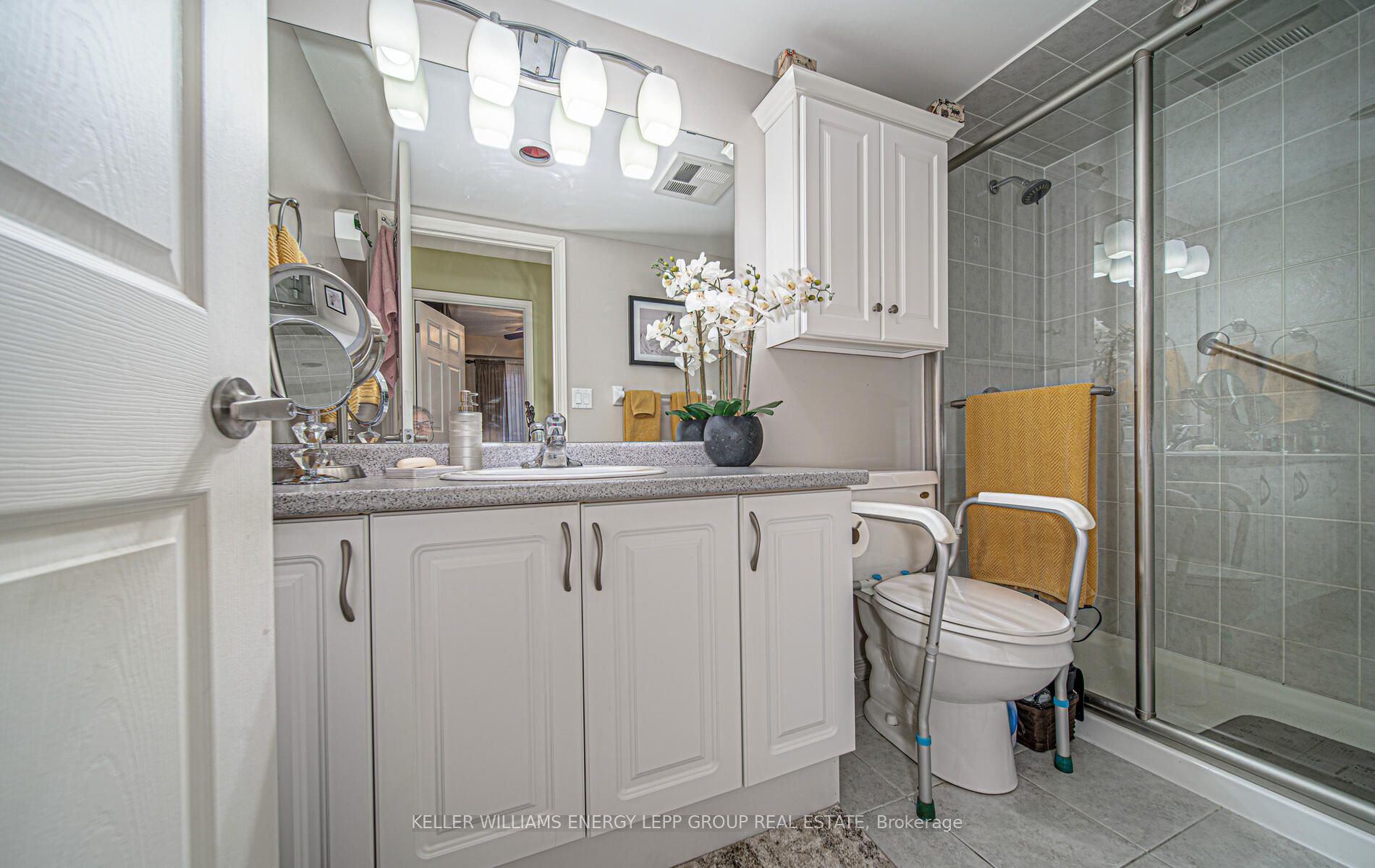 61 Clarington Boulevard #102