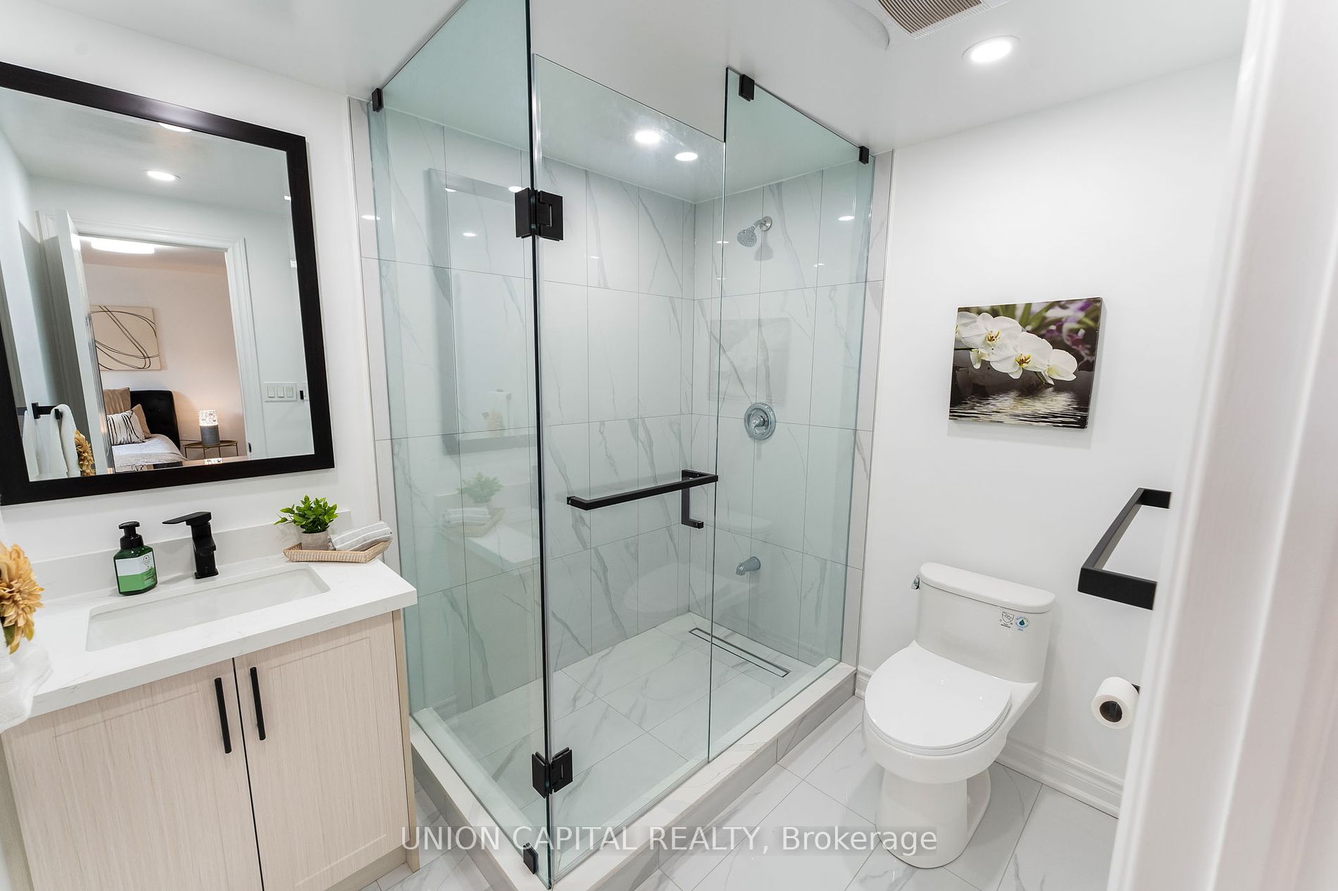 20 Empire Cres