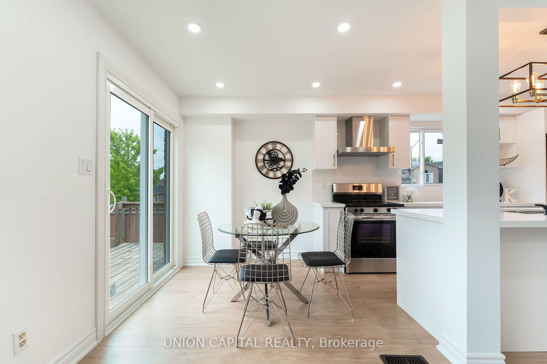 20 Empire Cres