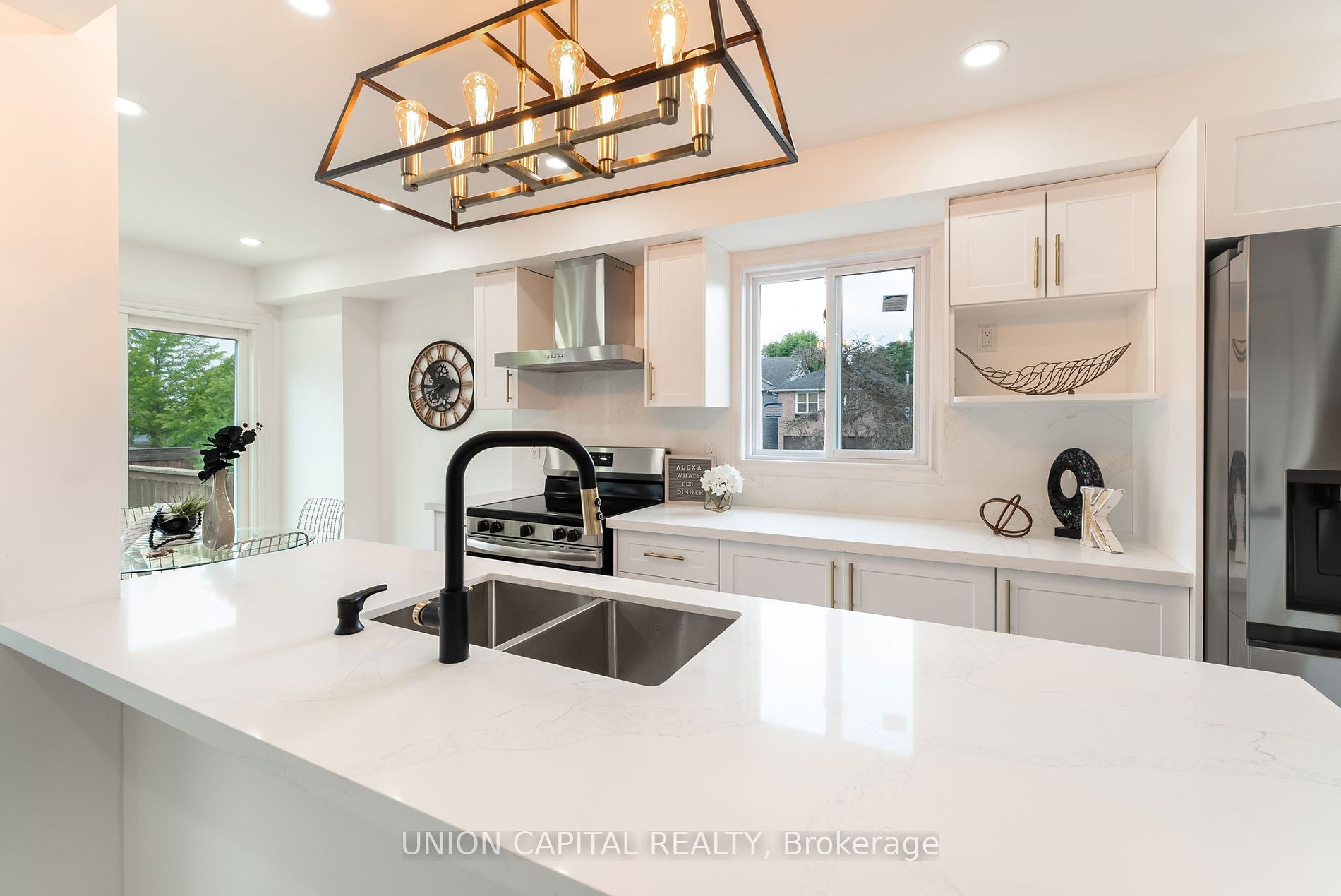 20 Empire Cres