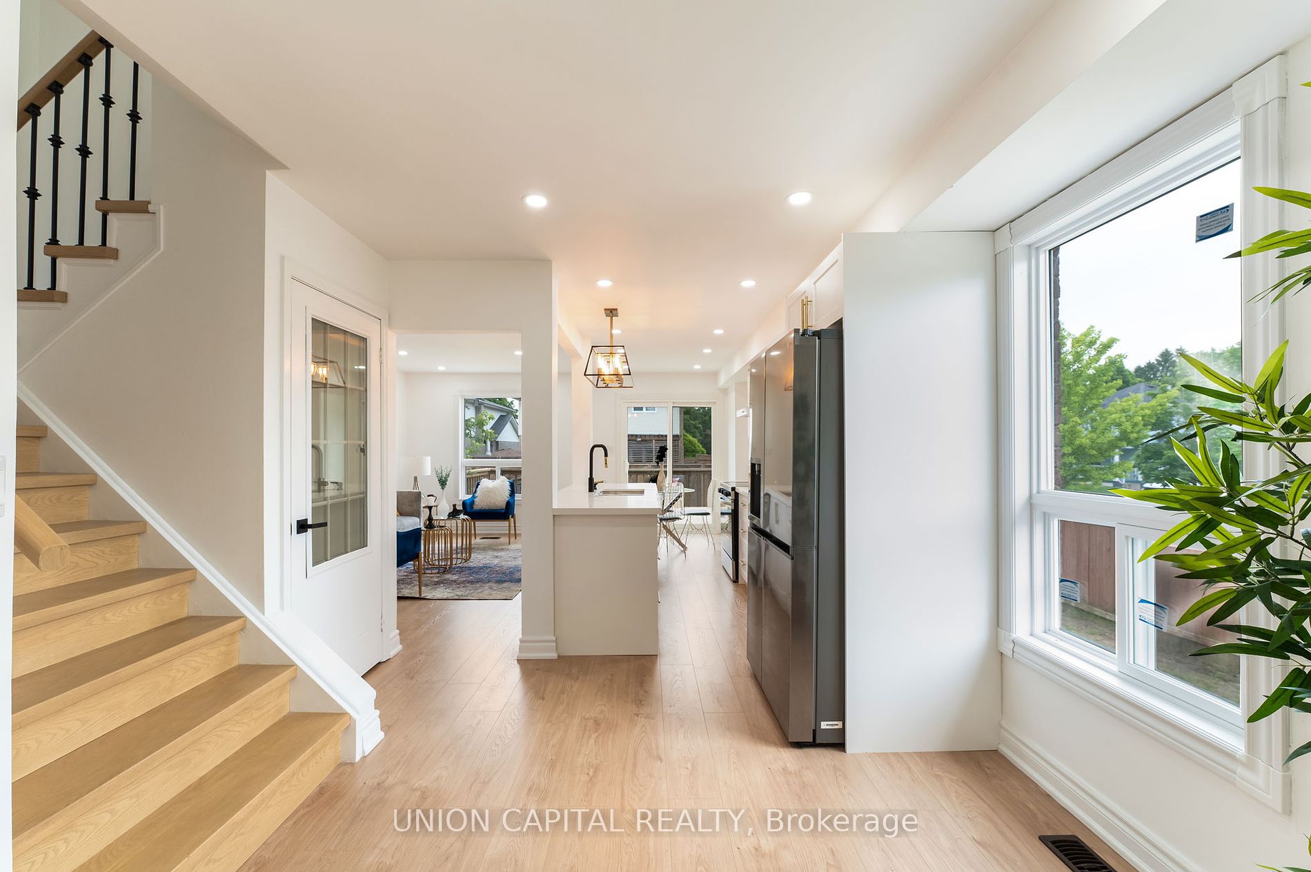 20 Empire Cres