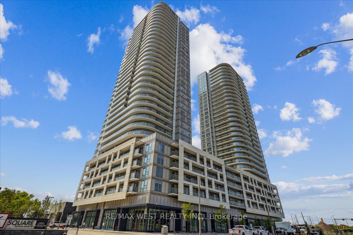 2033 Kennedy Rd, #303