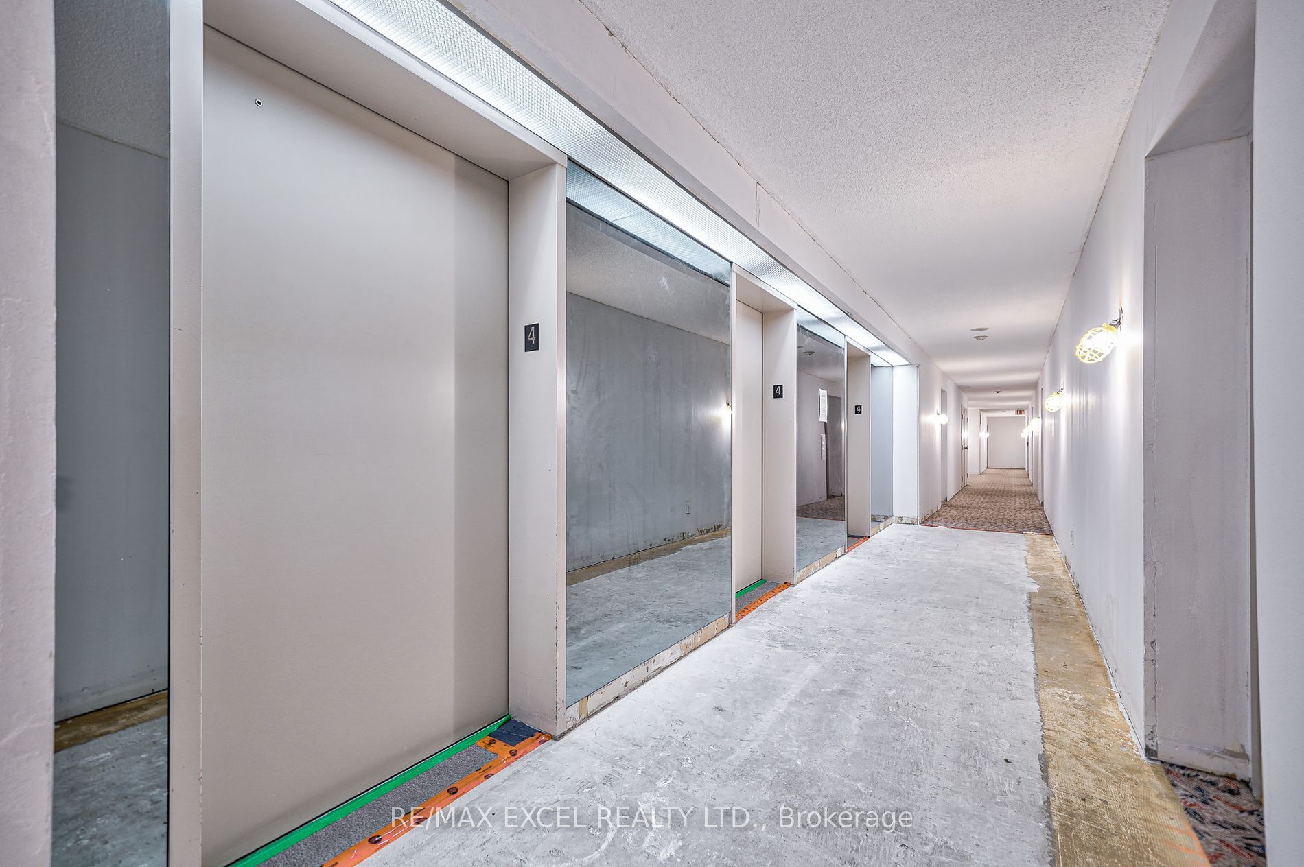 1470 Midland Ave, #409