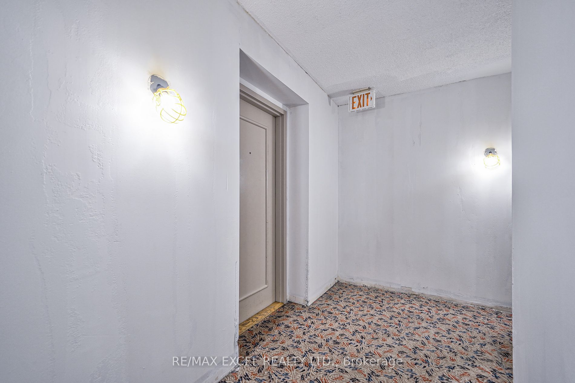 1470 Midland Ave, #409