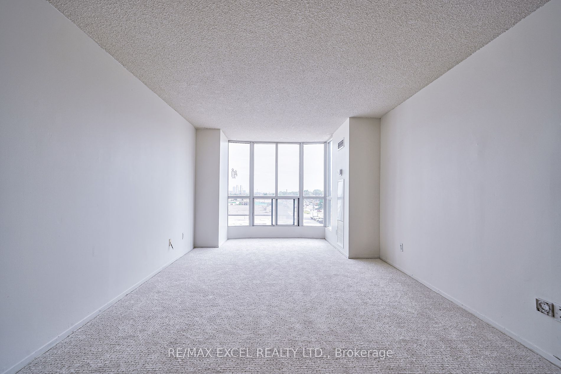 1470 Midland Ave, #409