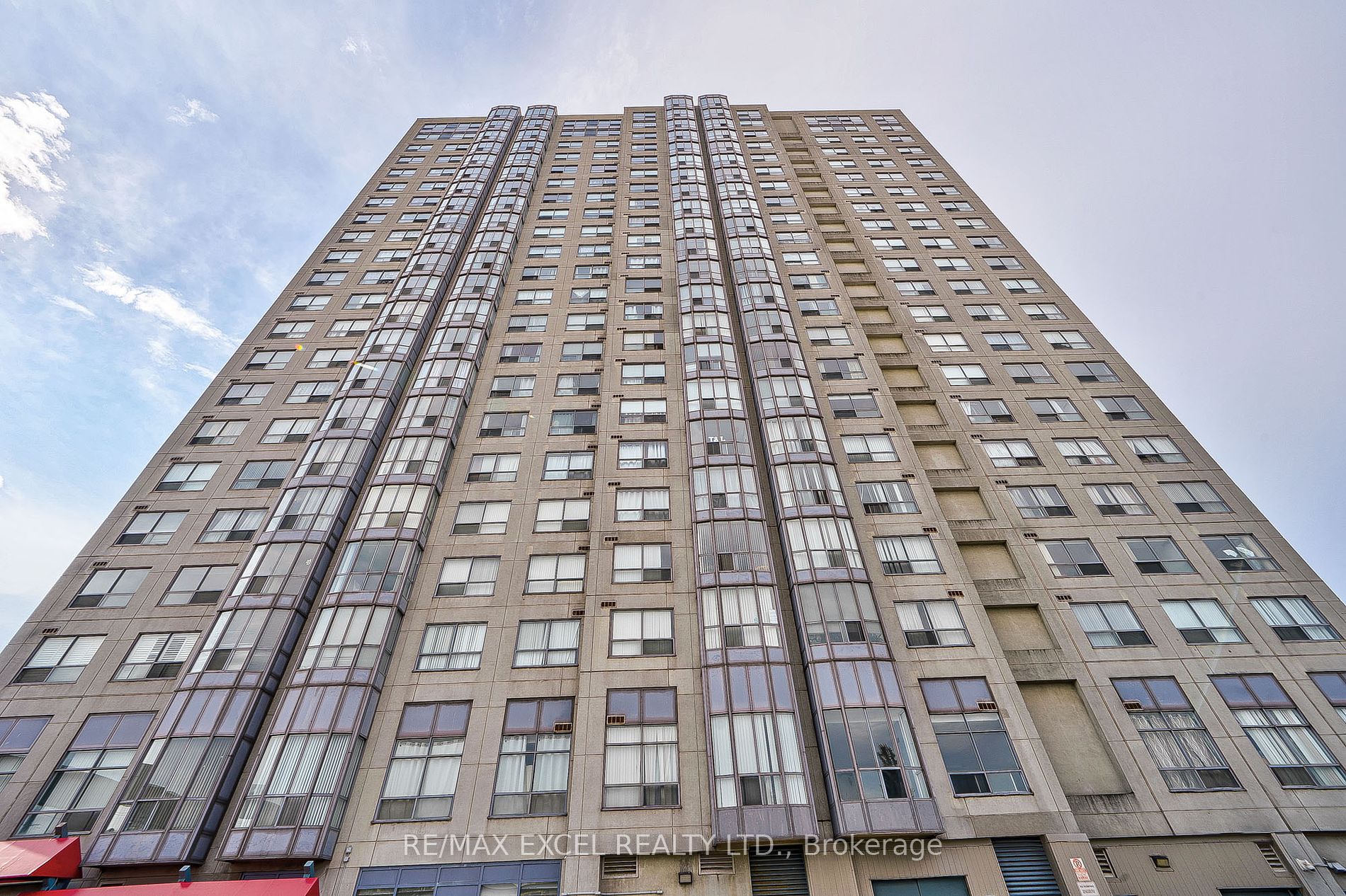 1470 Midland Ave, #409