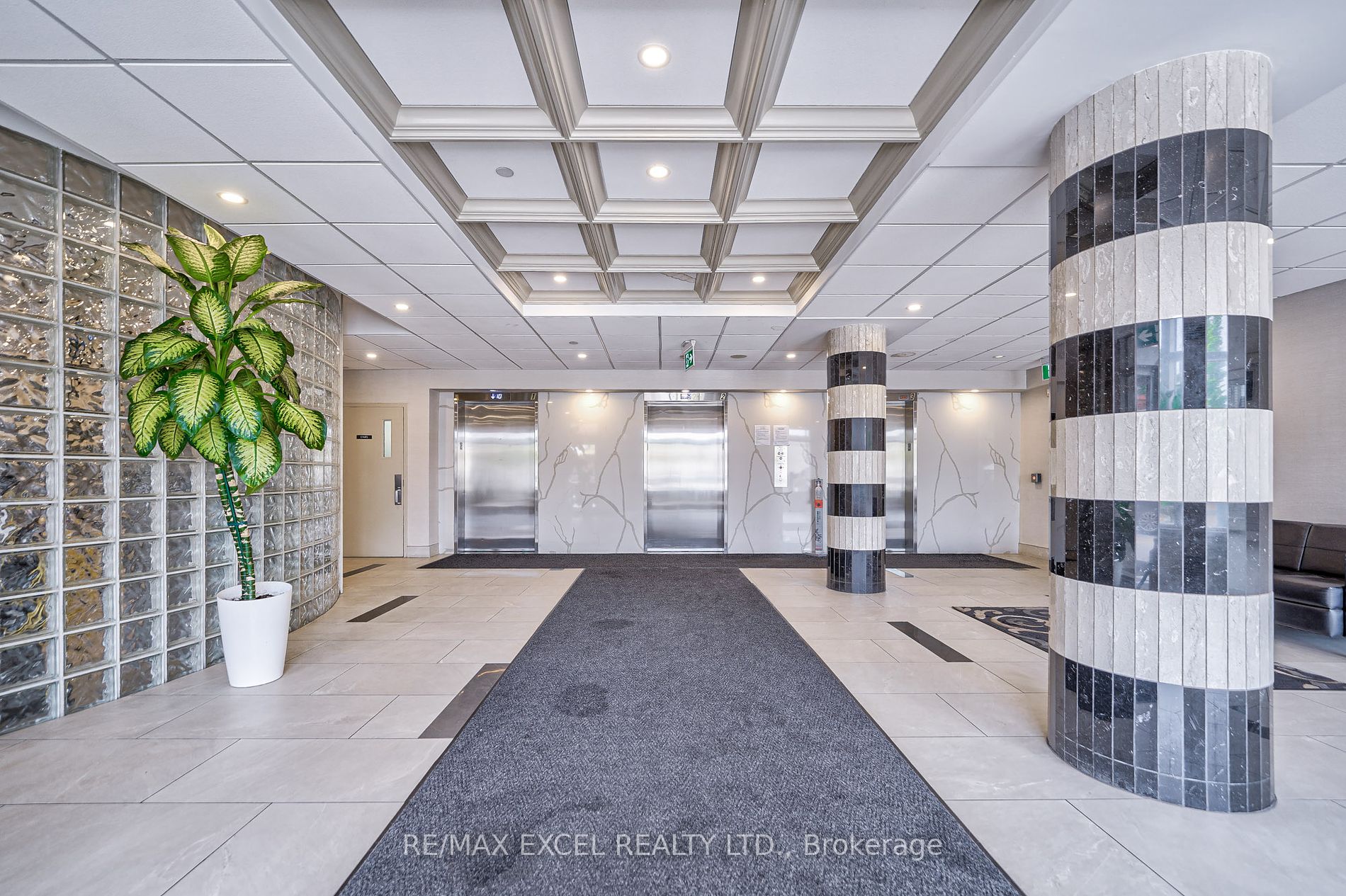 1470 Midland Ave, #409