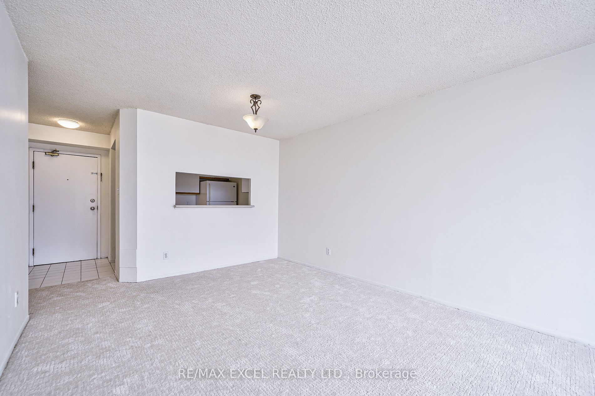 1470 Midland Ave, #409