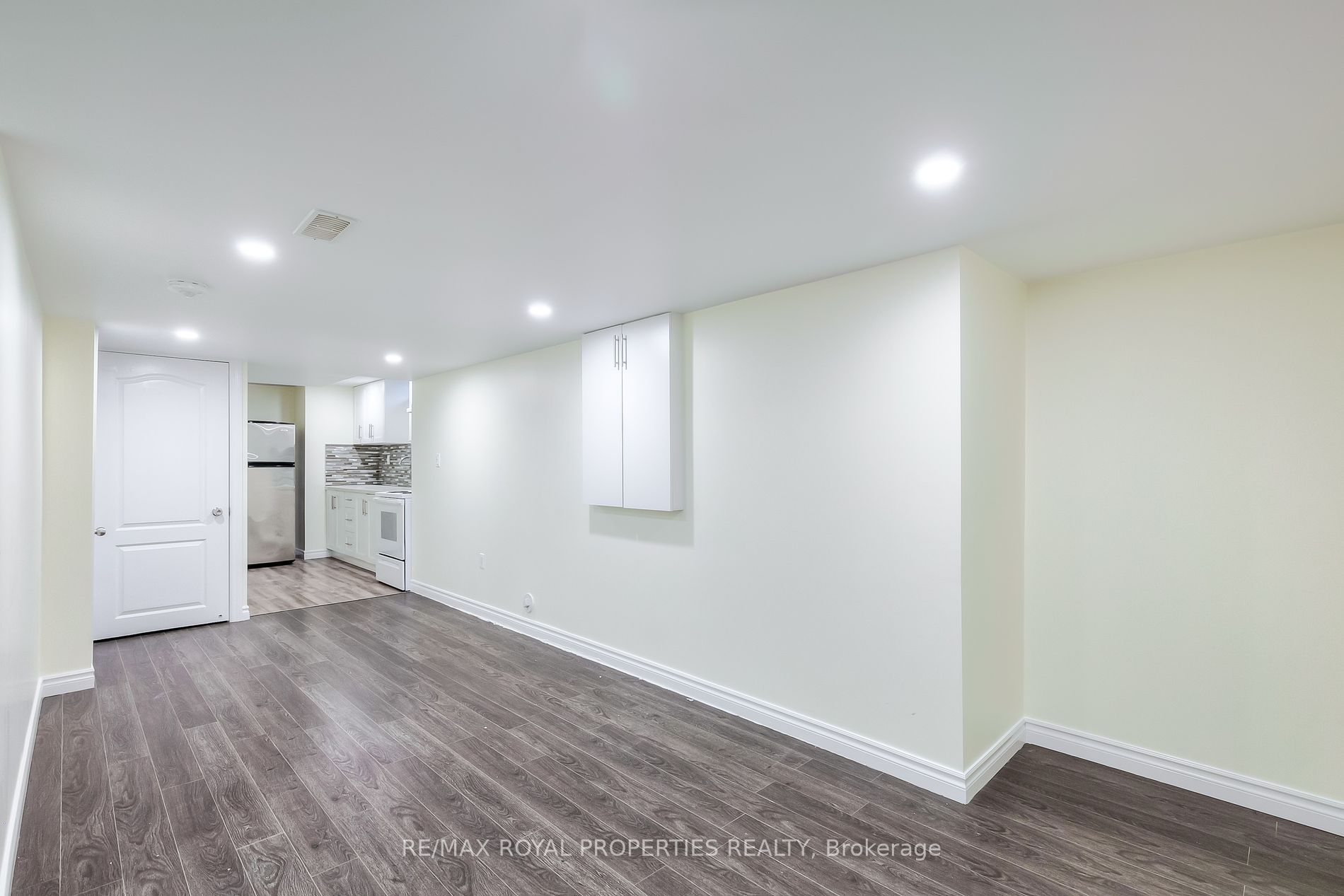 101 Larkinley Lane