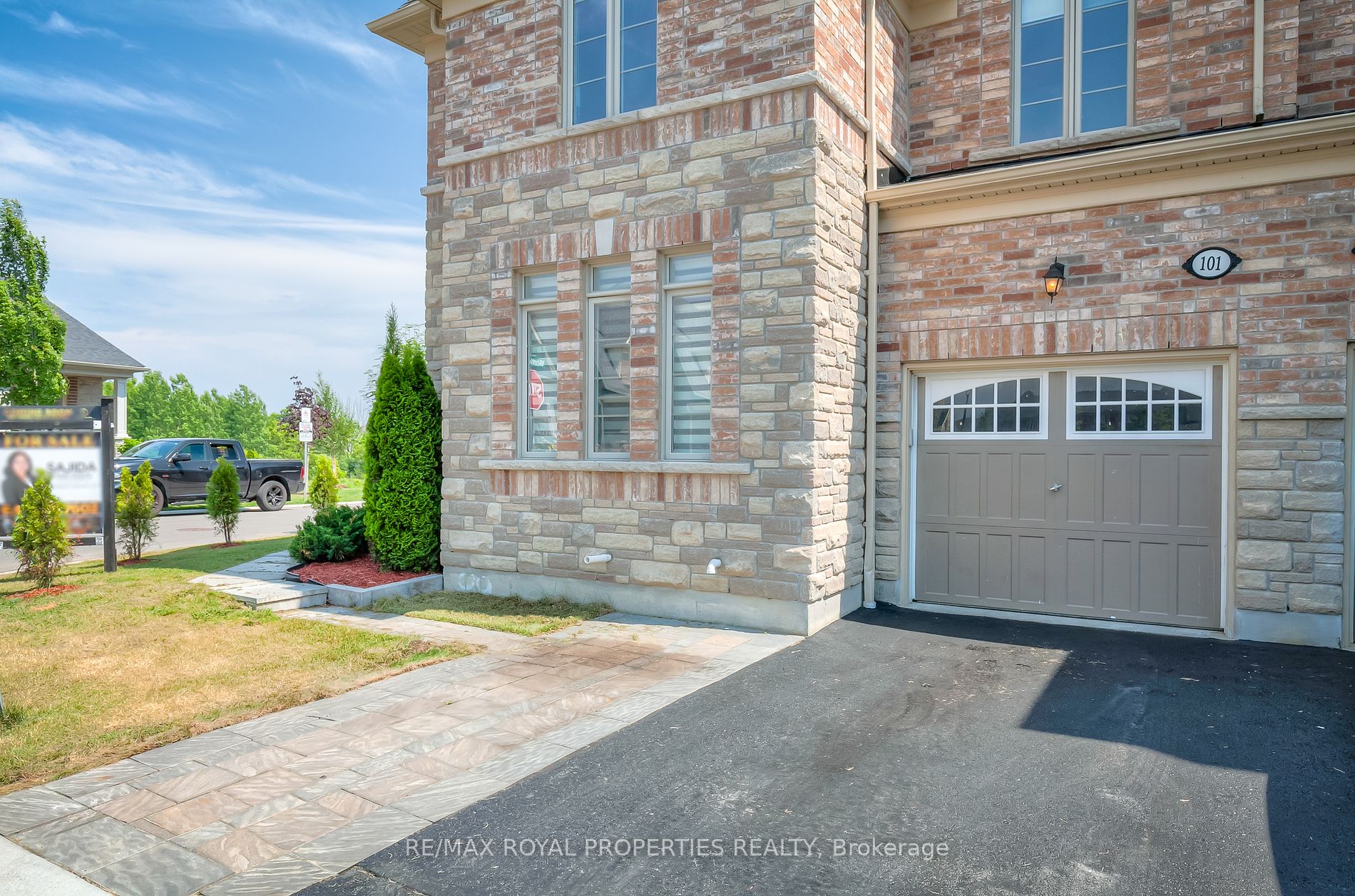 101 Larkinley Lane