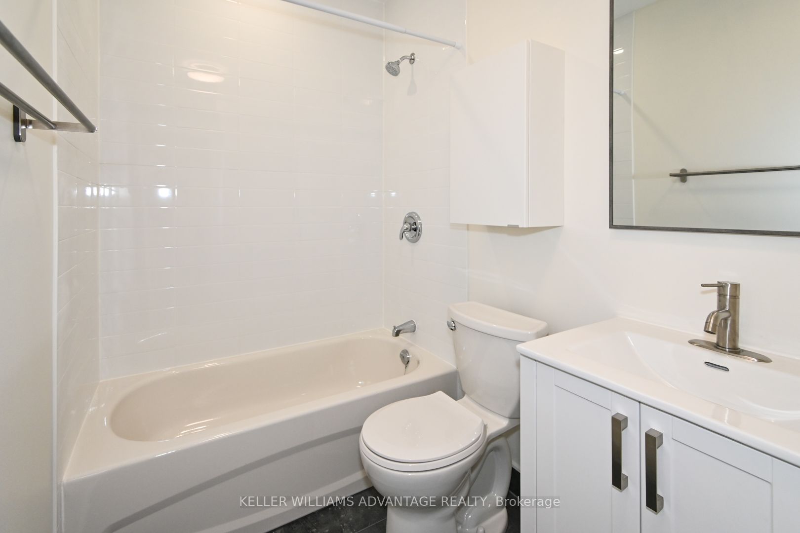 113 Woodbine Avenue #upper