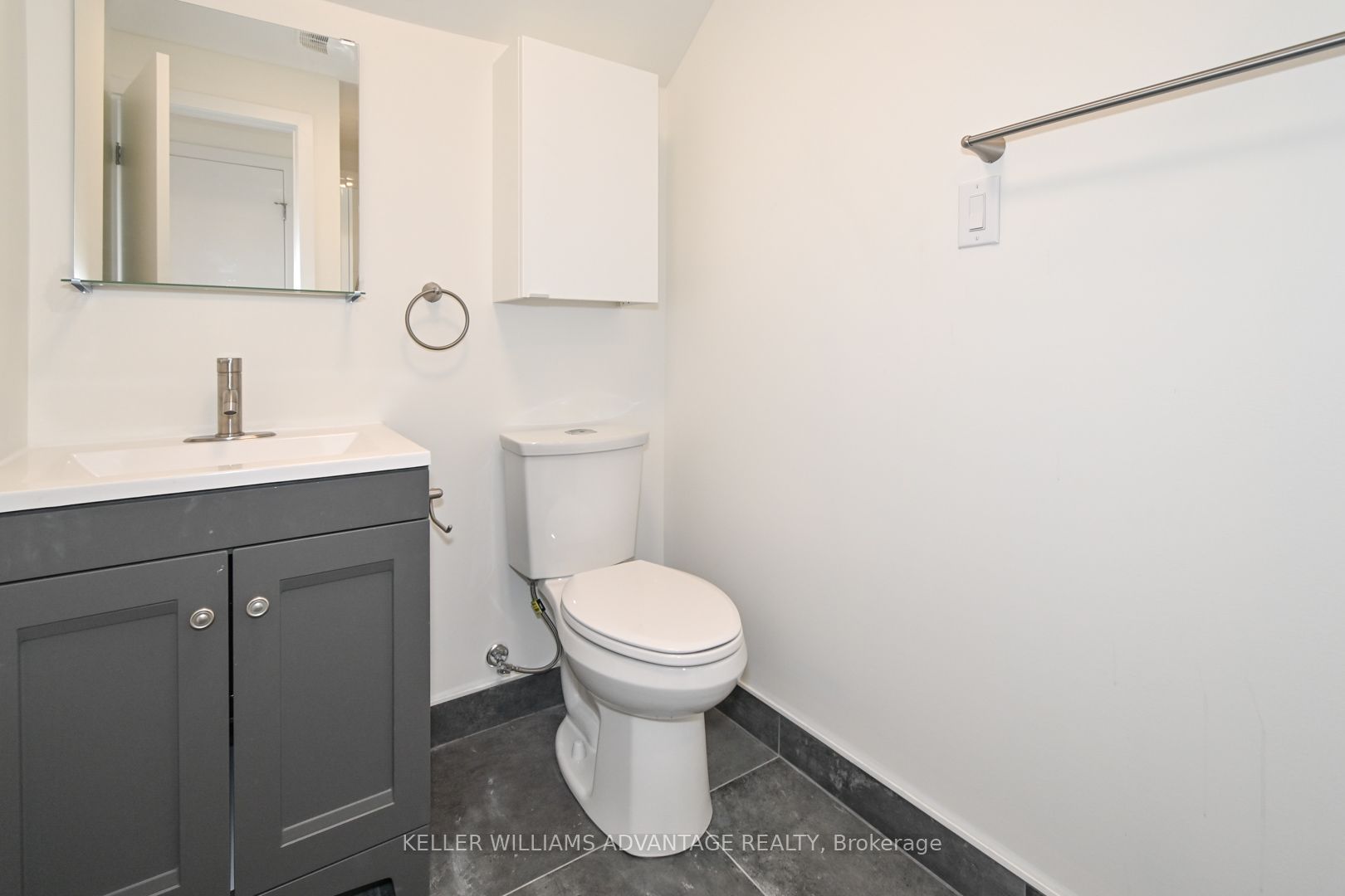 113 Woodbine Avenue #upper