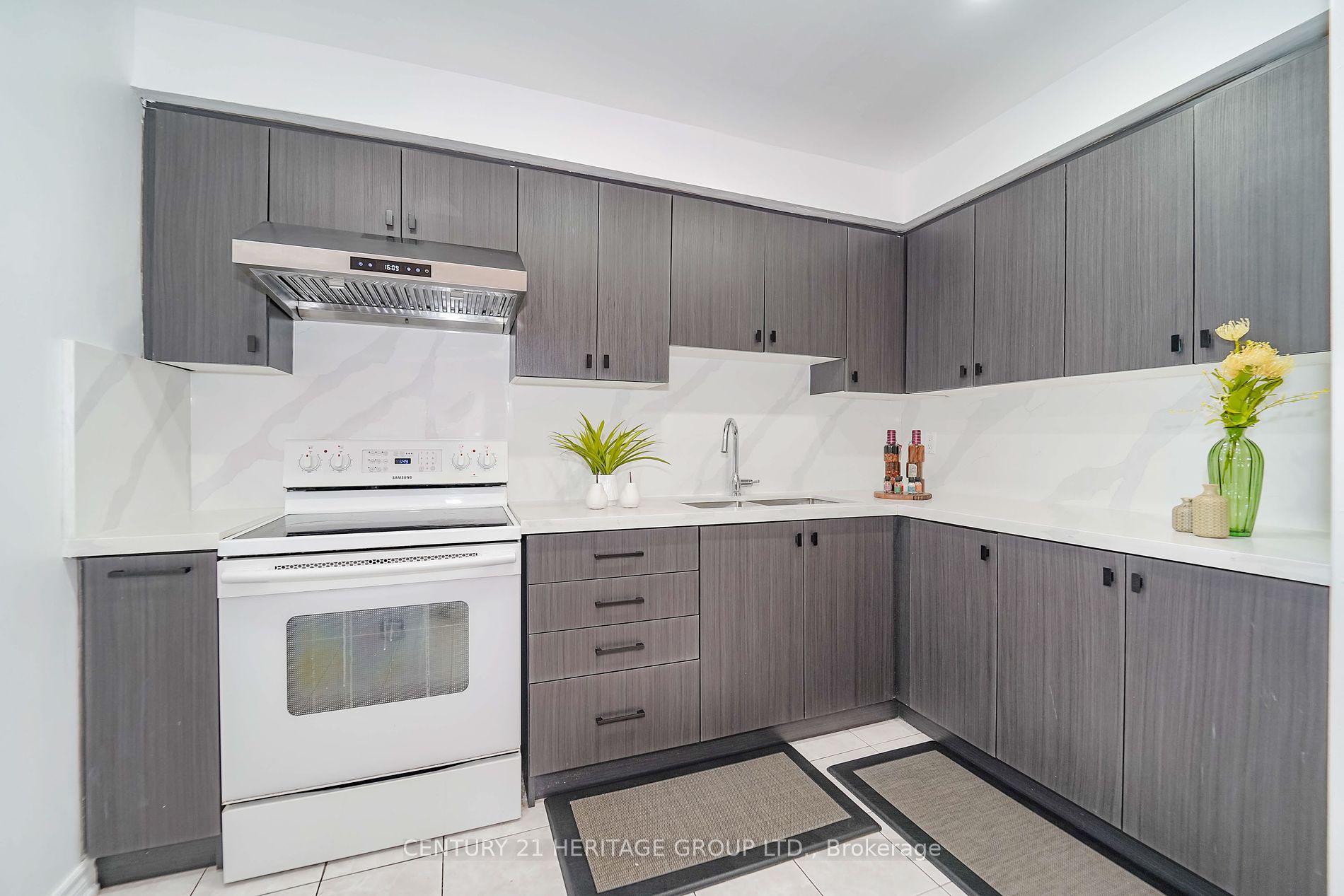 90 Wingarden Court, #176