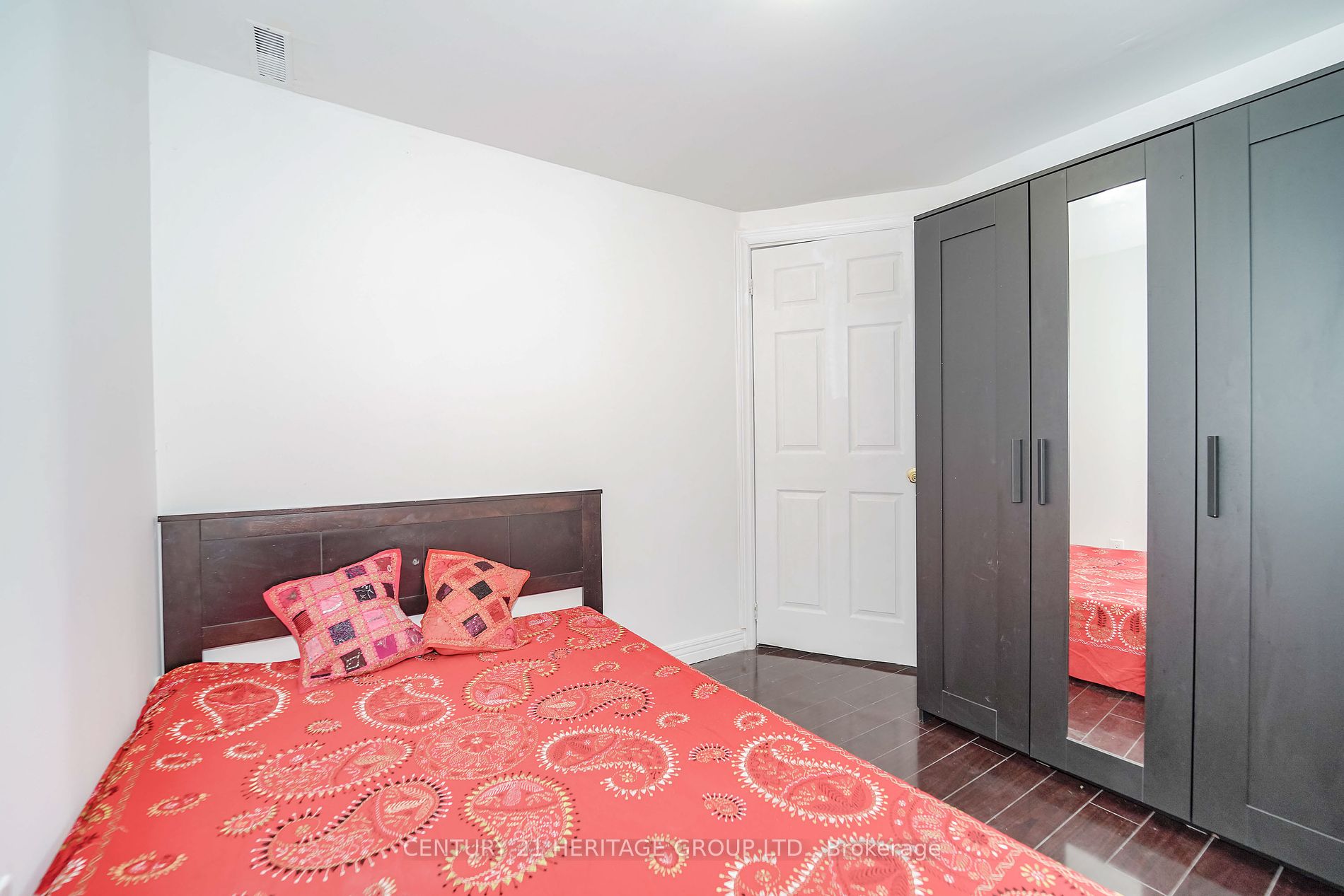 90 Wingarden Court, #176