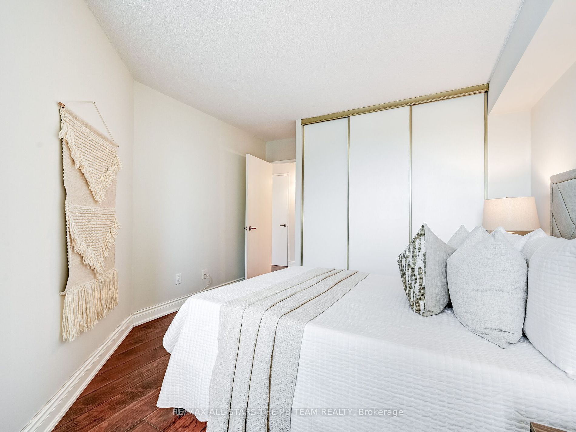 2 Westney Road N #206
